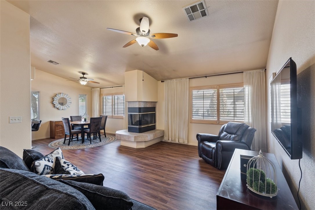 2035 East Warm Springs Road 1019