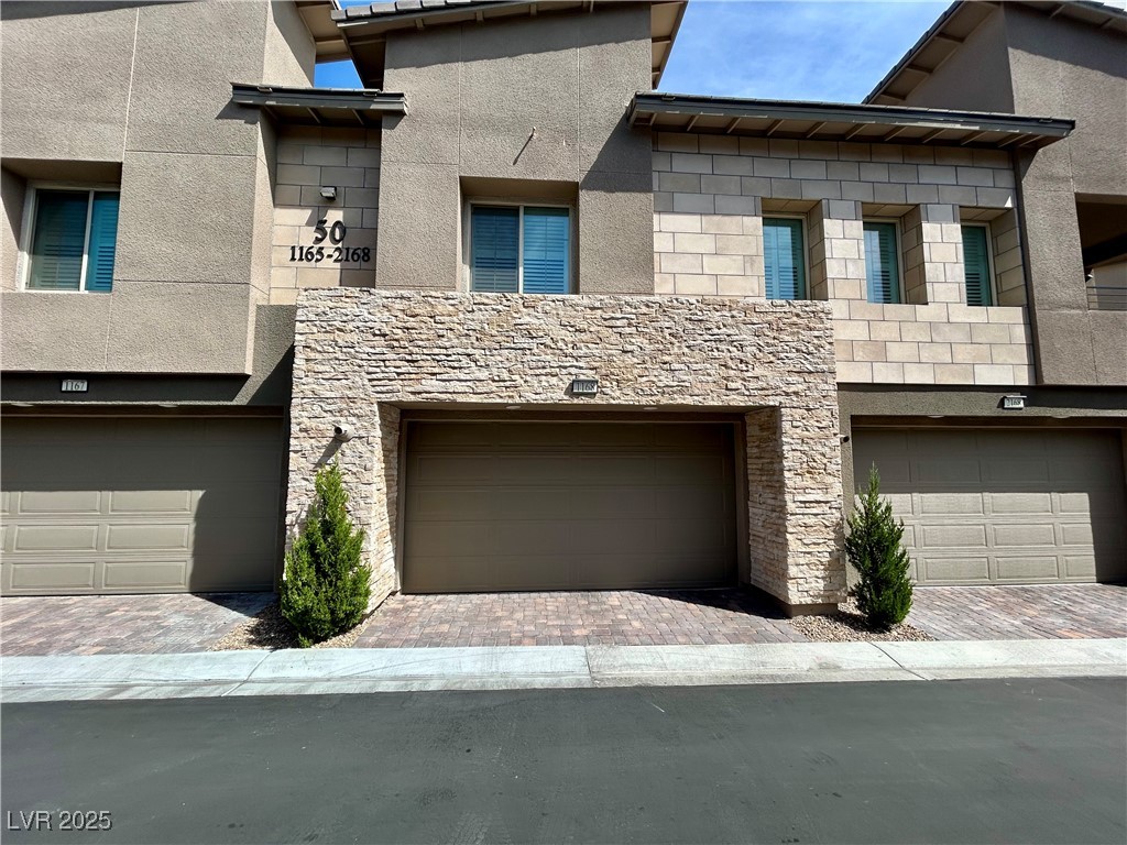 600 North Carriage Hill Drive 1168