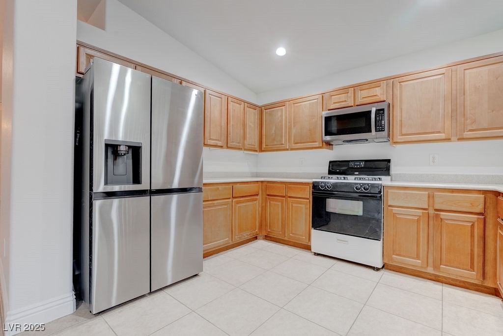 6736 Yellowwood Cove Street