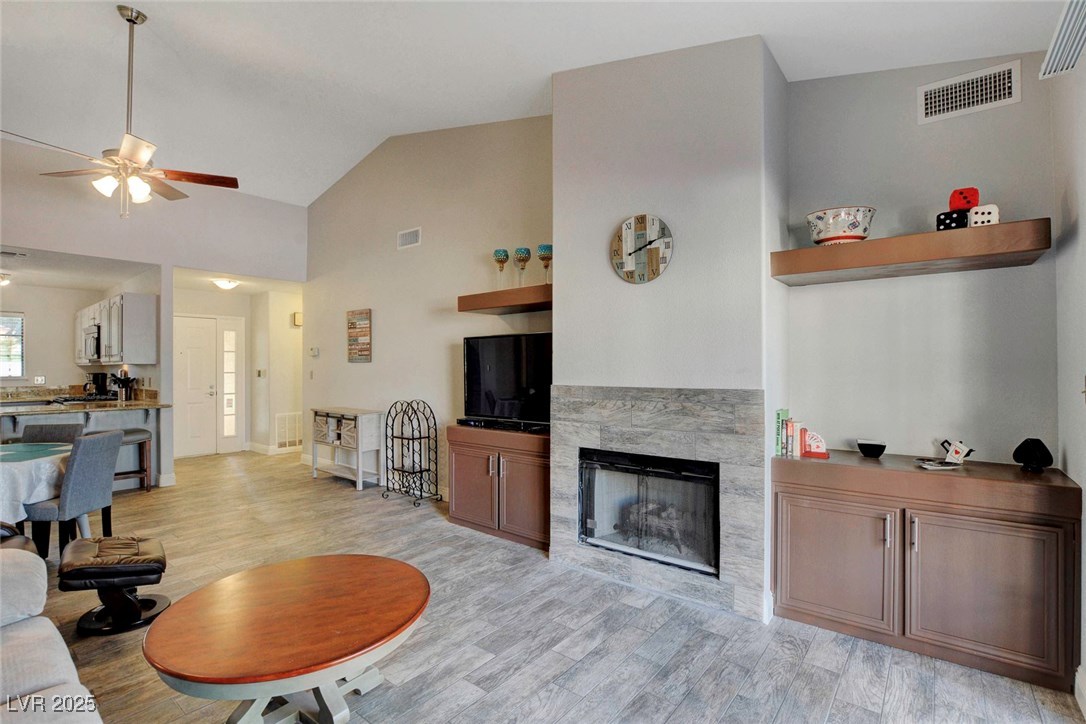 2851 VALLEY VIEW Boulevard 1016