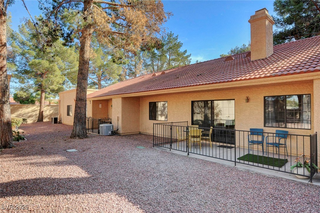 2851 VALLEY VIEW Boulevard 1016