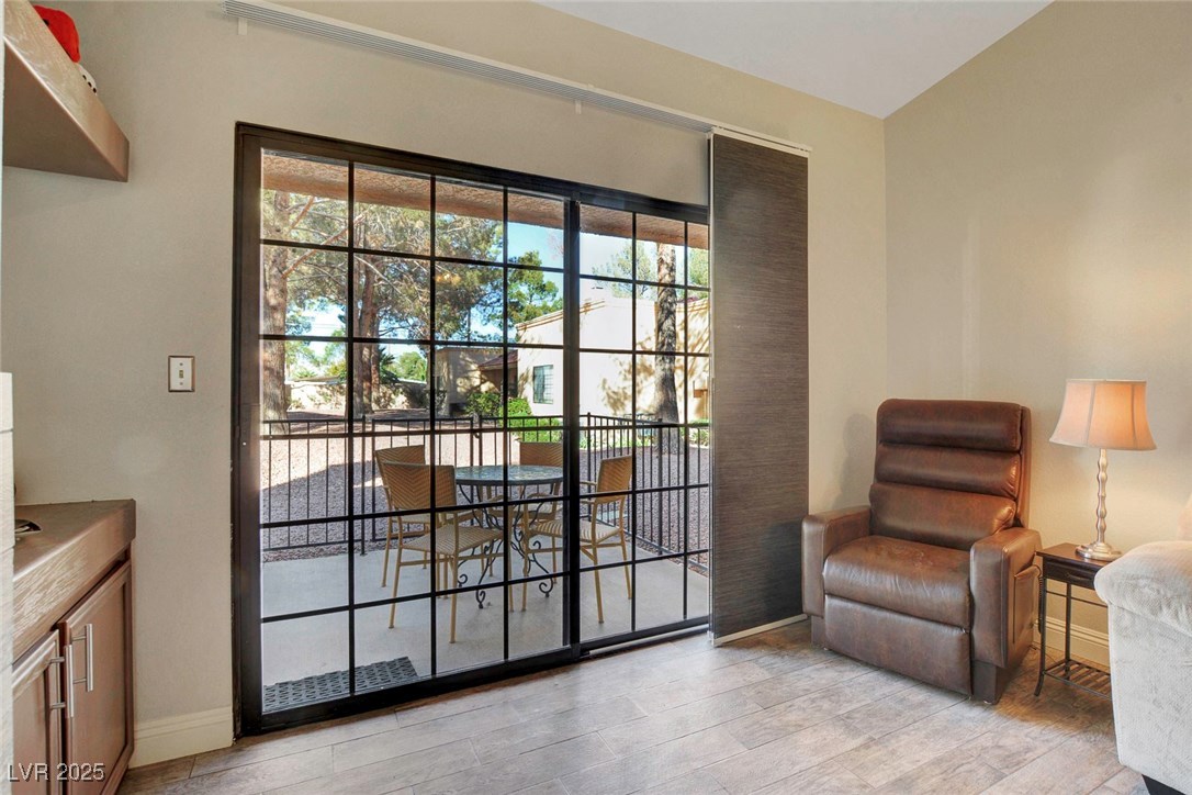 2851 VALLEY VIEW Boulevard 1016