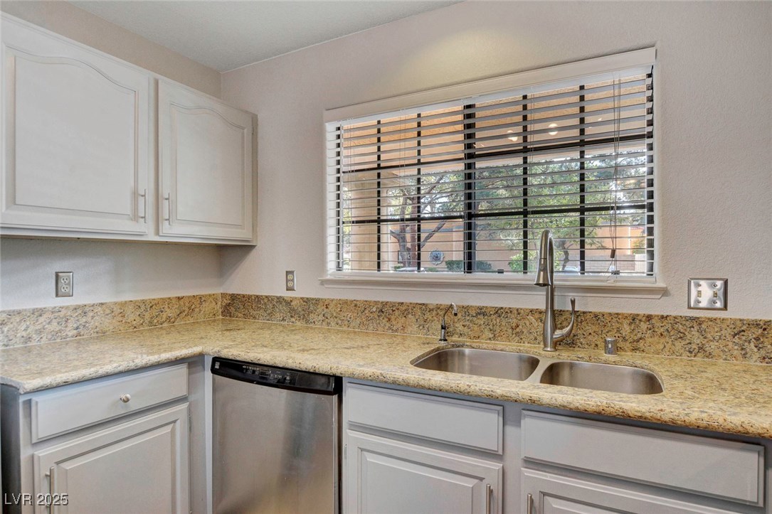2851 VALLEY VIEW Boulevard 1016