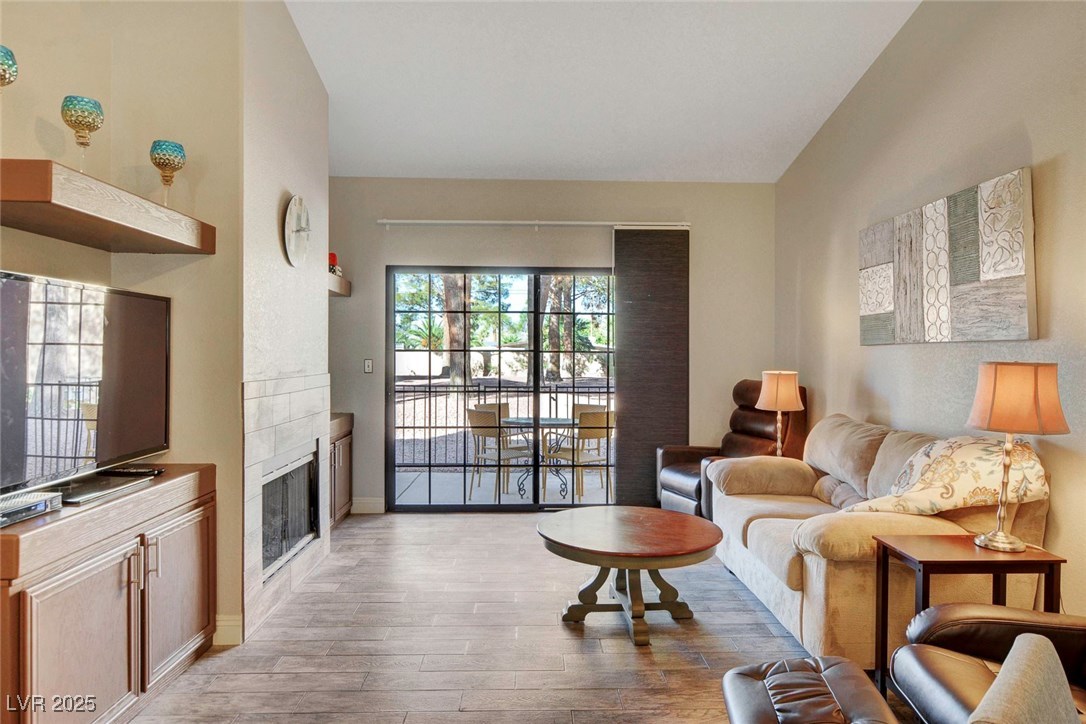 2851 VALLEY VIEW Boulevard 1016