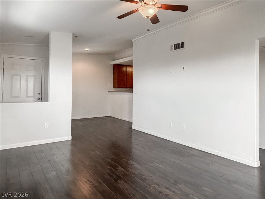4400 South Jones Boulevard 3086
