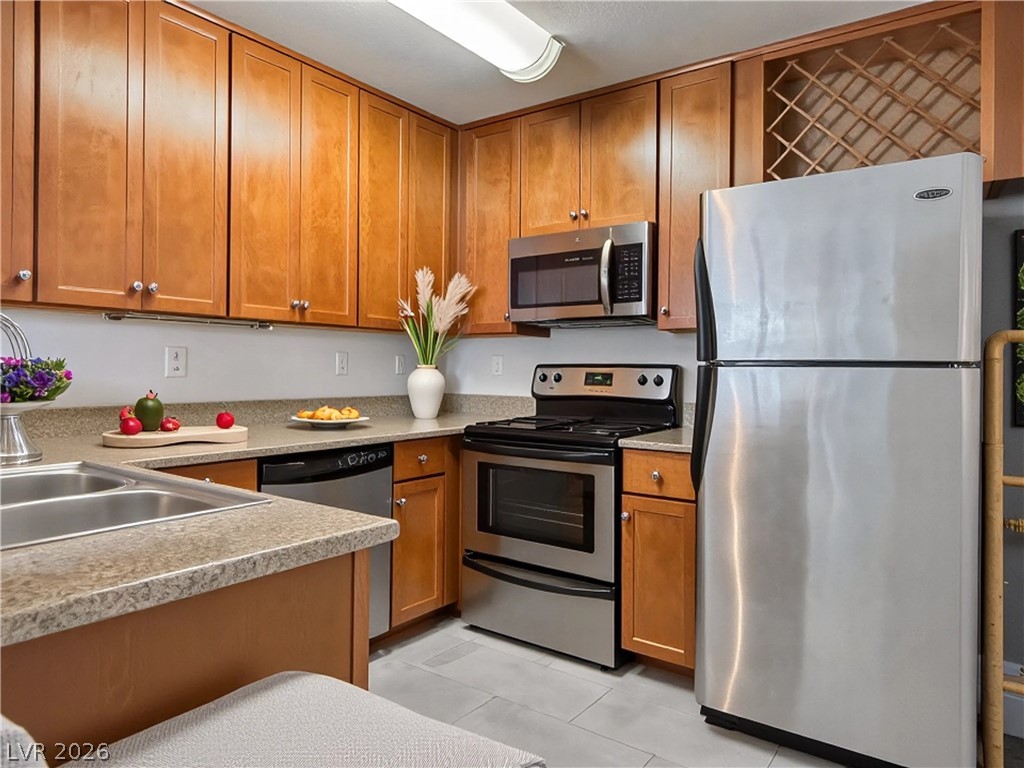 4400 South Jones Boulevard 3086