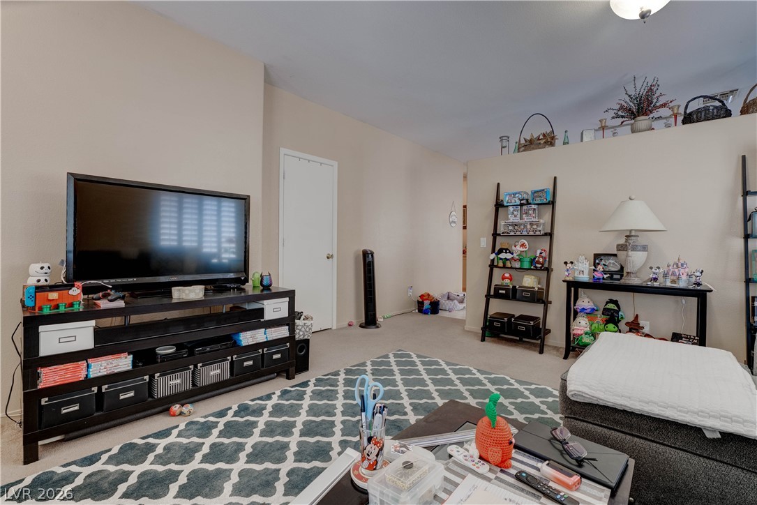 3802 Nestled Oak Avenue