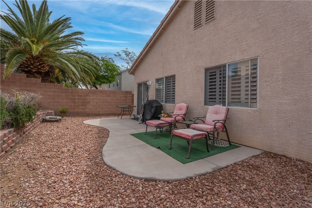 3802 Nestled Oak Avenue