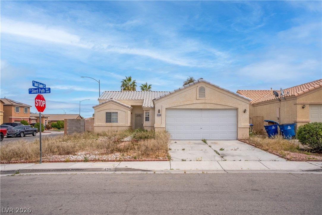 5438 Silent Path Way