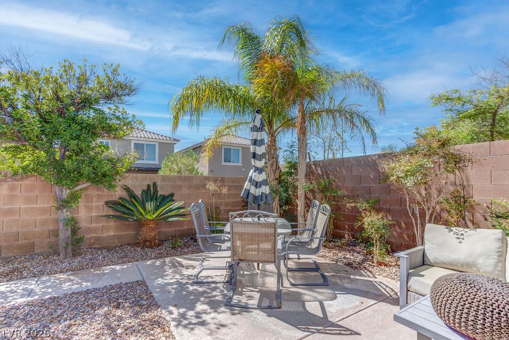 5989 Sierra Medina Avenue