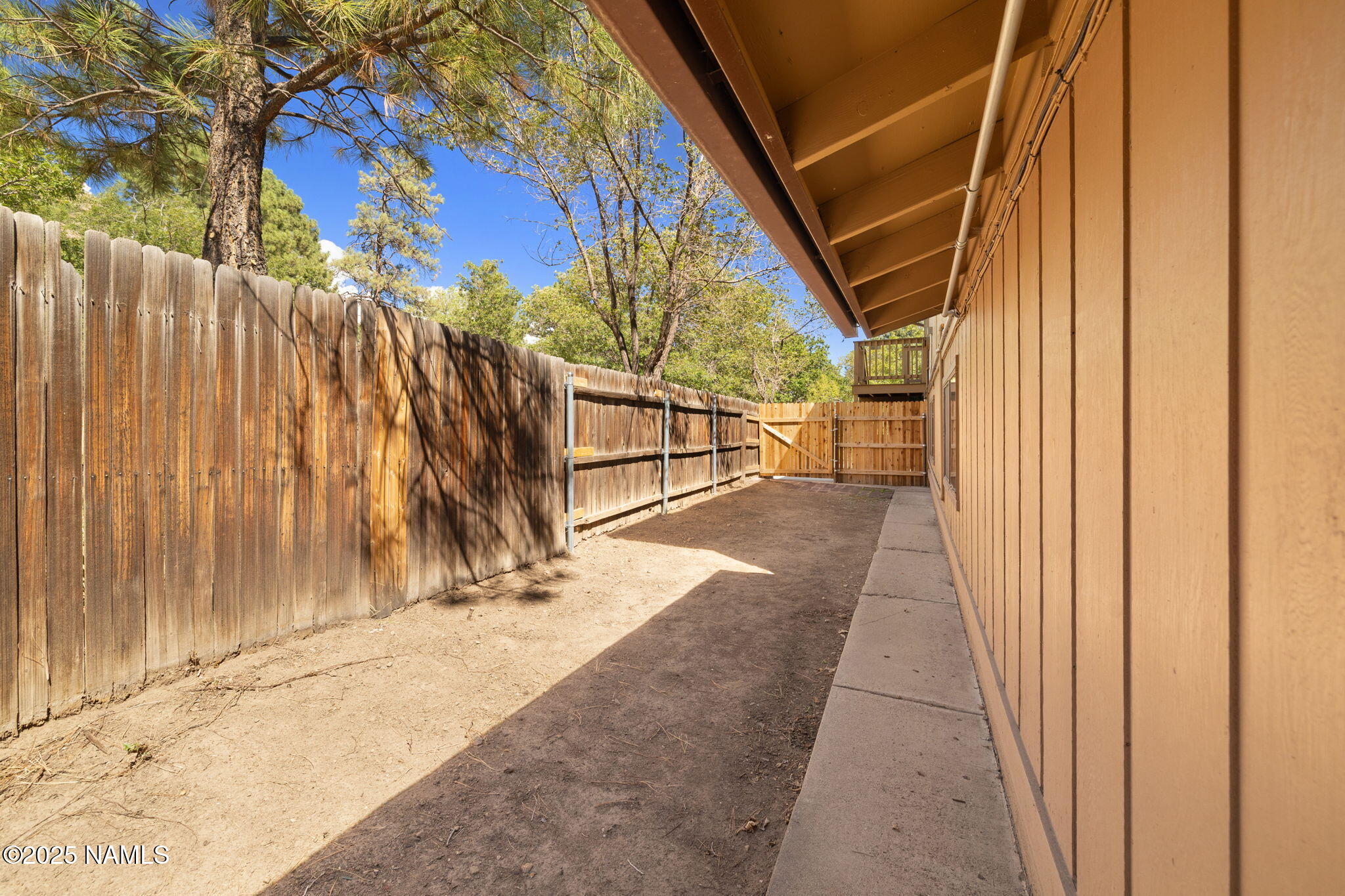 3939 N Geneva Circle