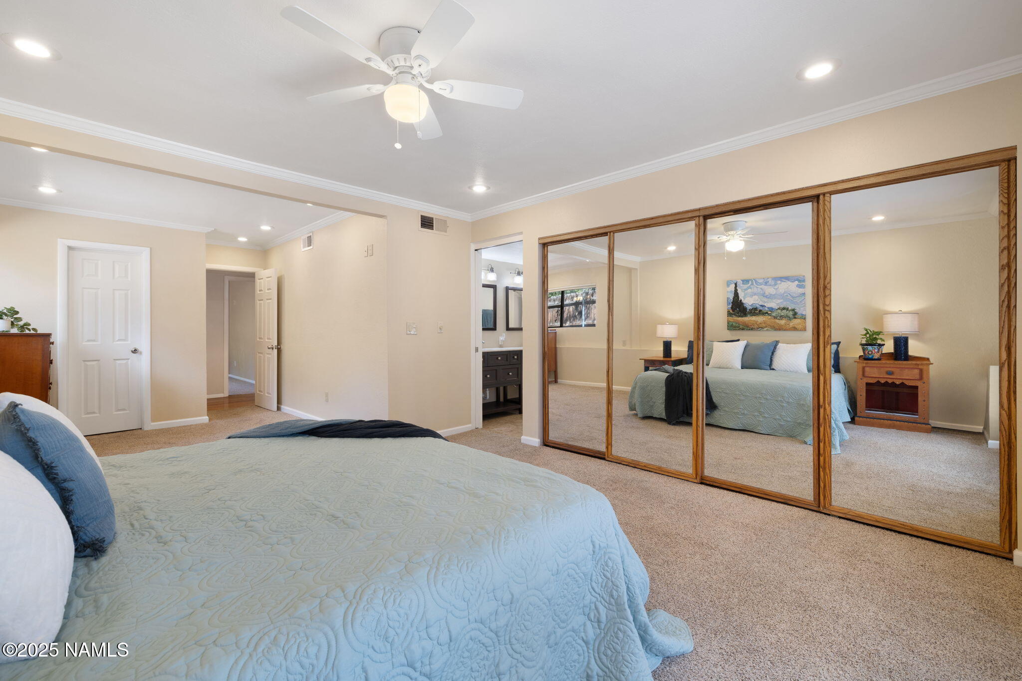 3939 N Geneva Circle