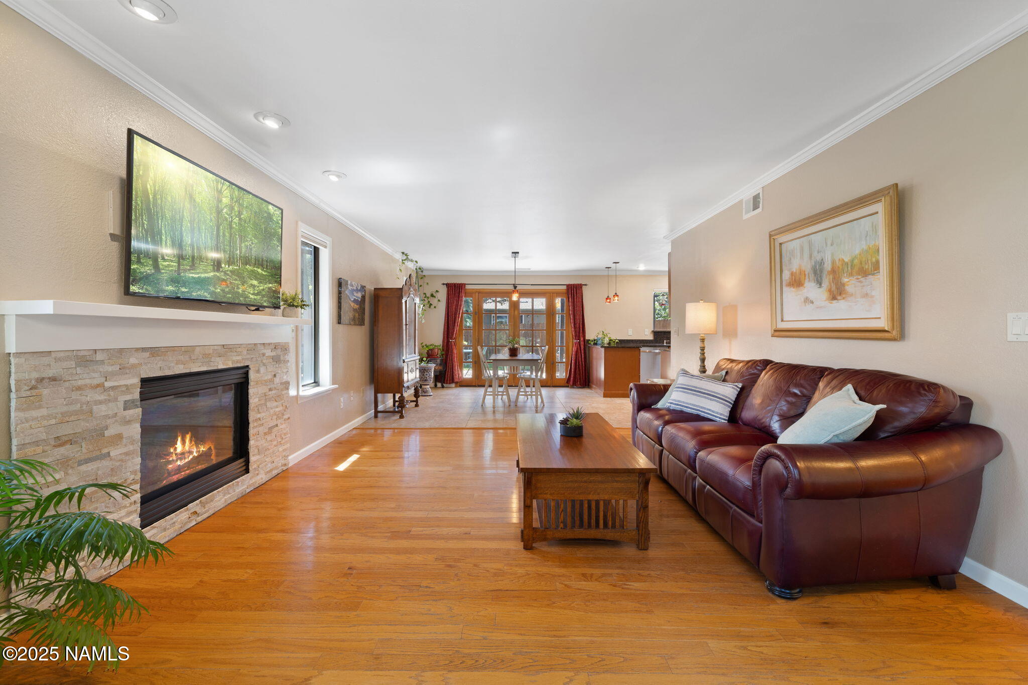 3939 N Geneva Circle