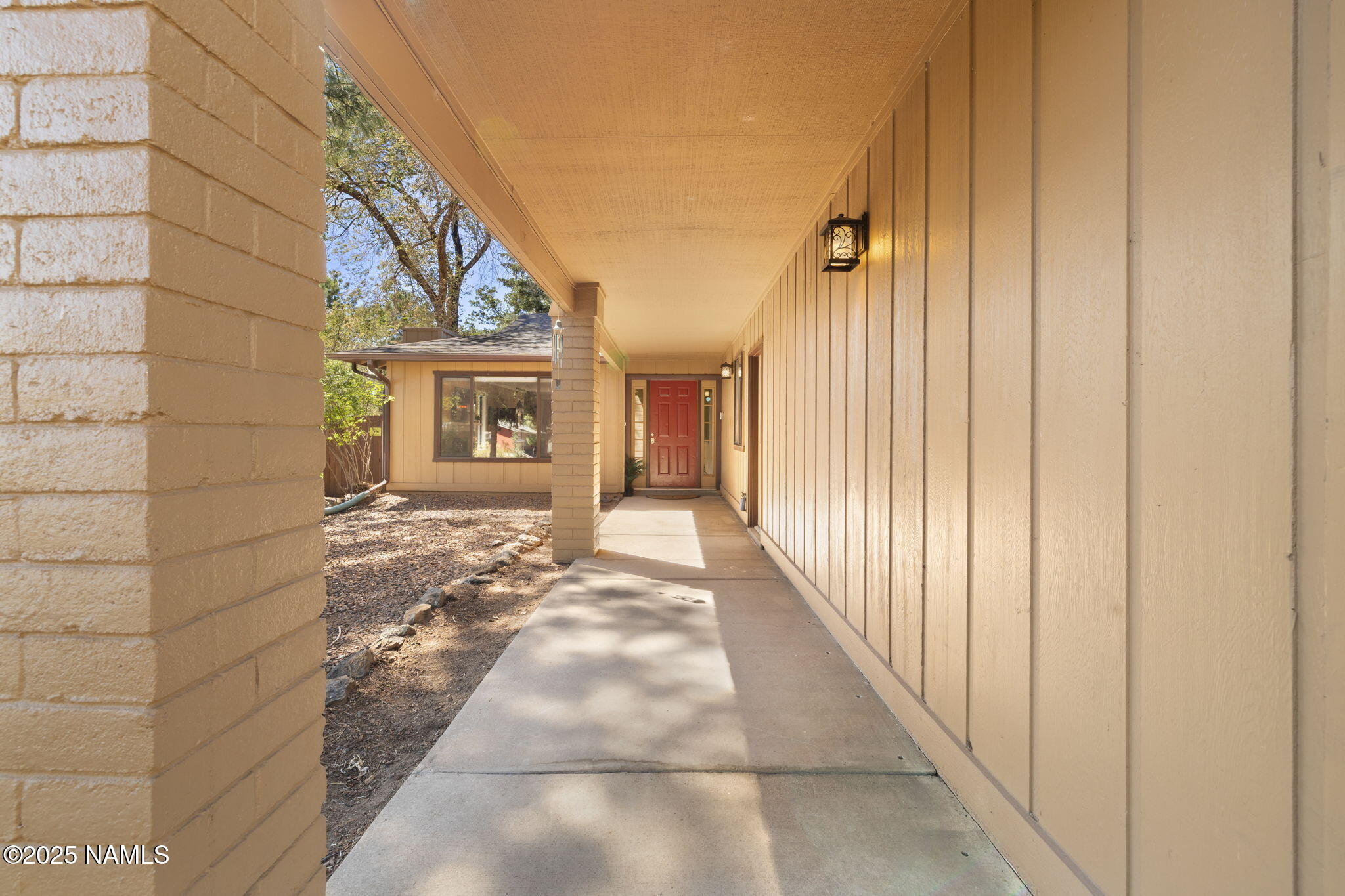 3939 N Geneva Circle