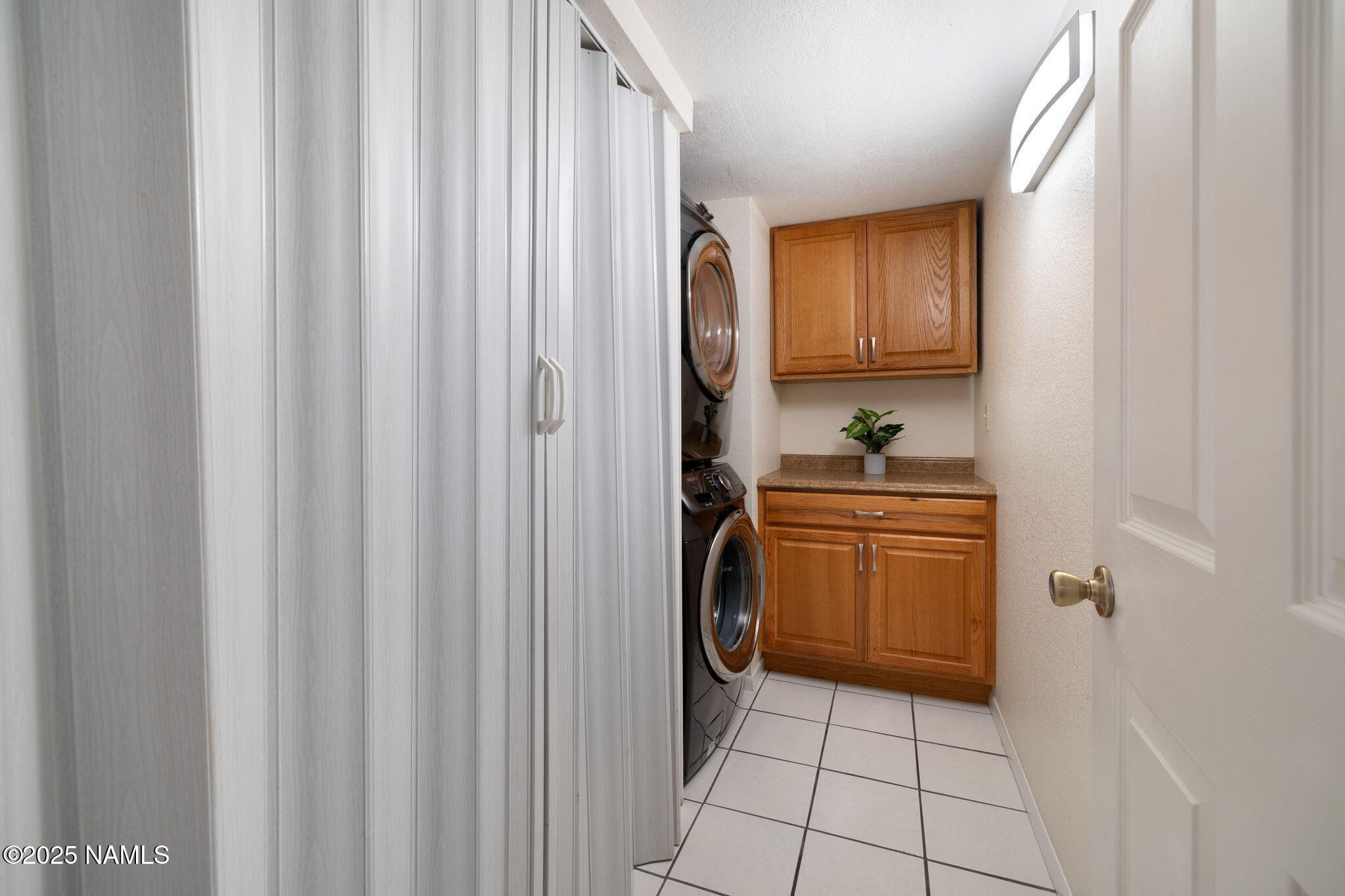 3939 N Geneva Circle