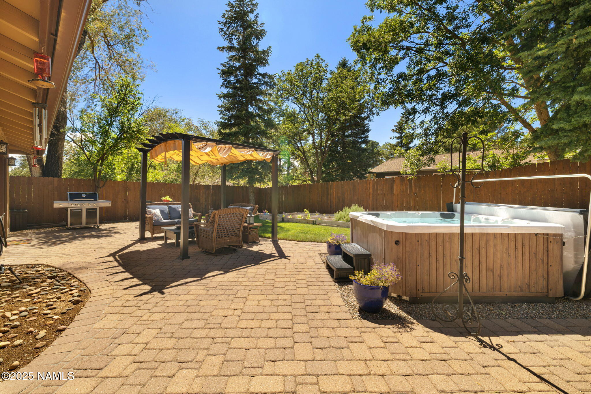 3939 N Geneva Circle