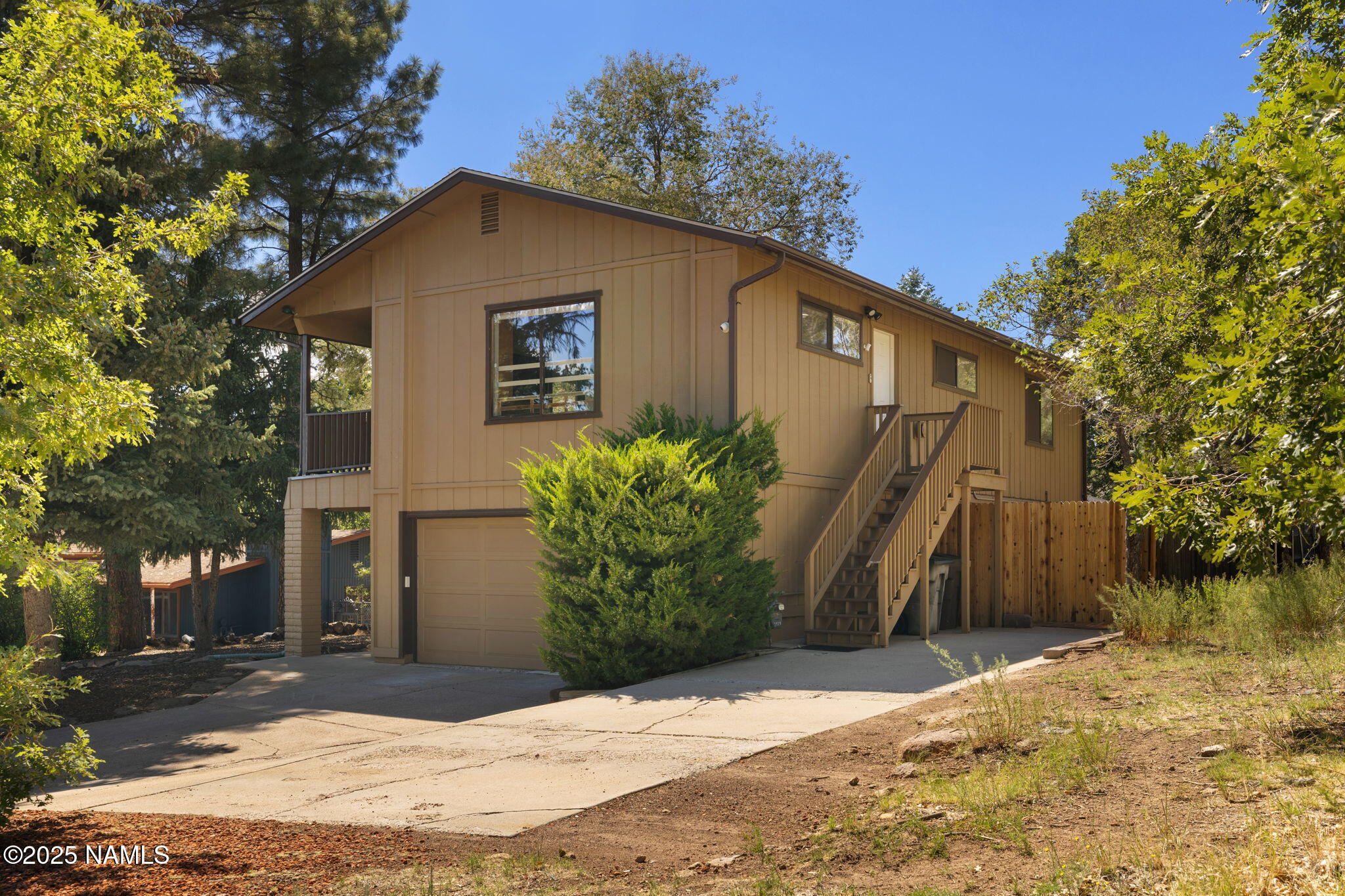 3939 N Geneva Circle