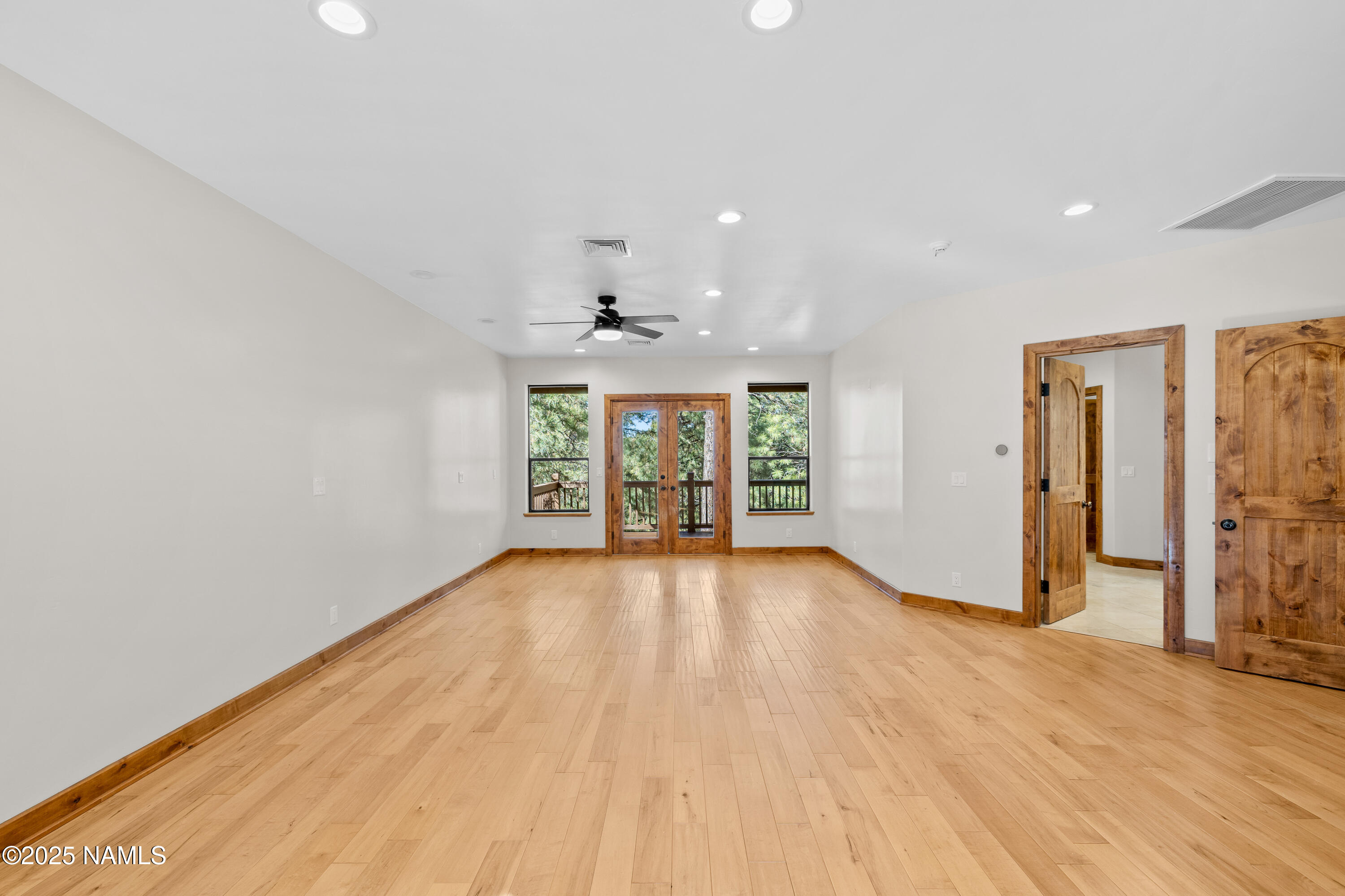 4613 S Bedrock Trail