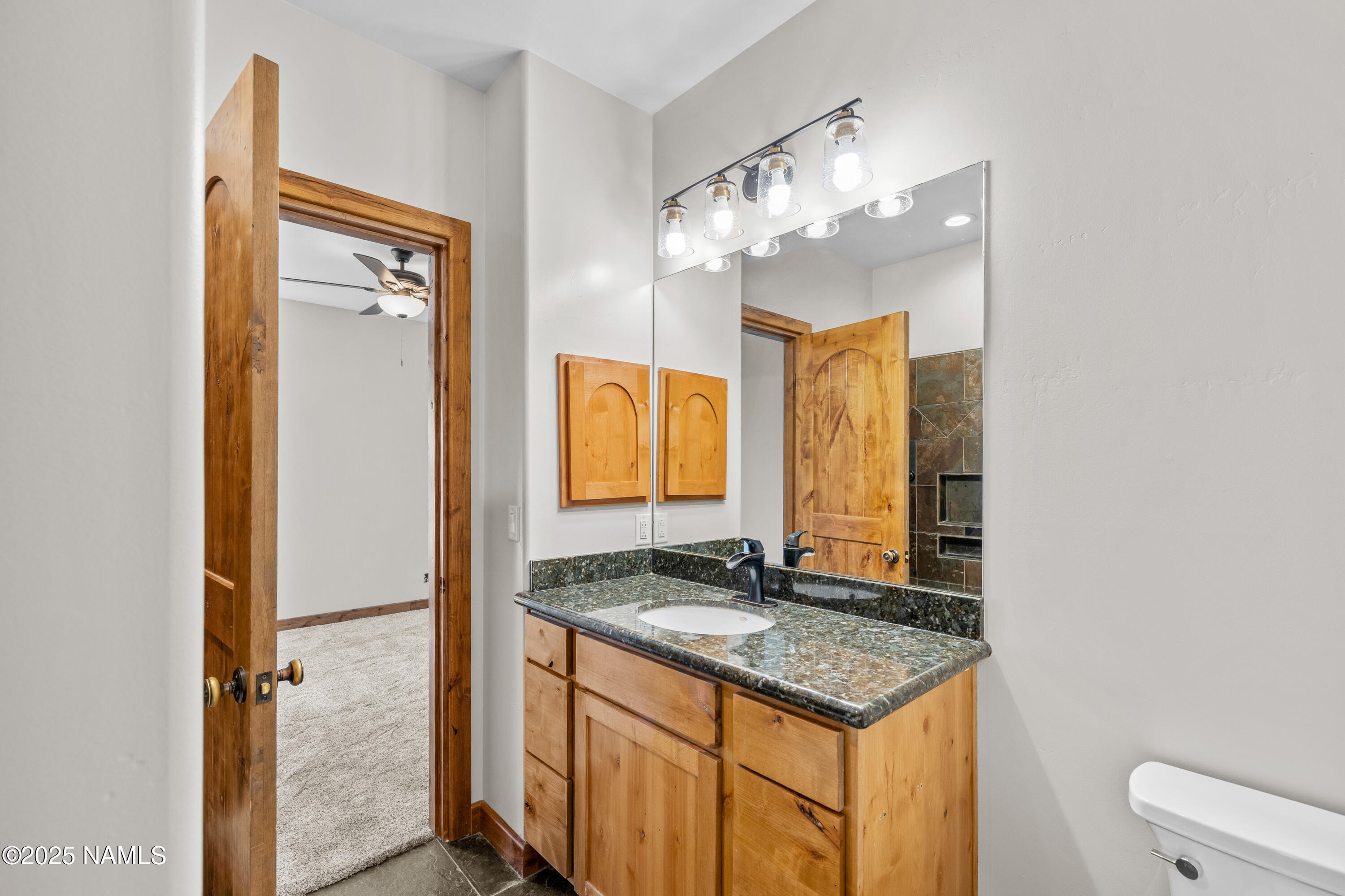 4613 S Bedrock Trail