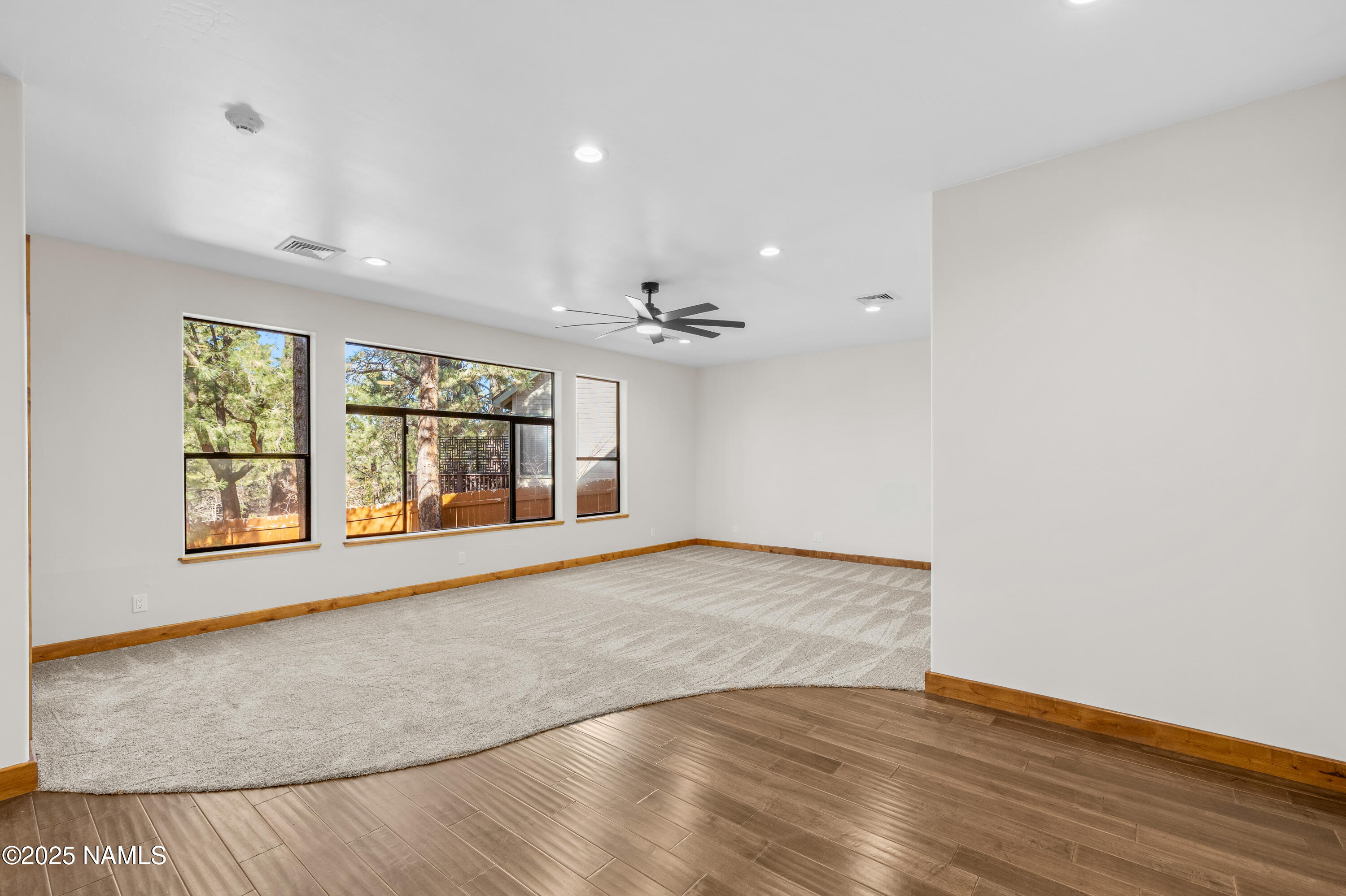 4613 S Bedrock Trail