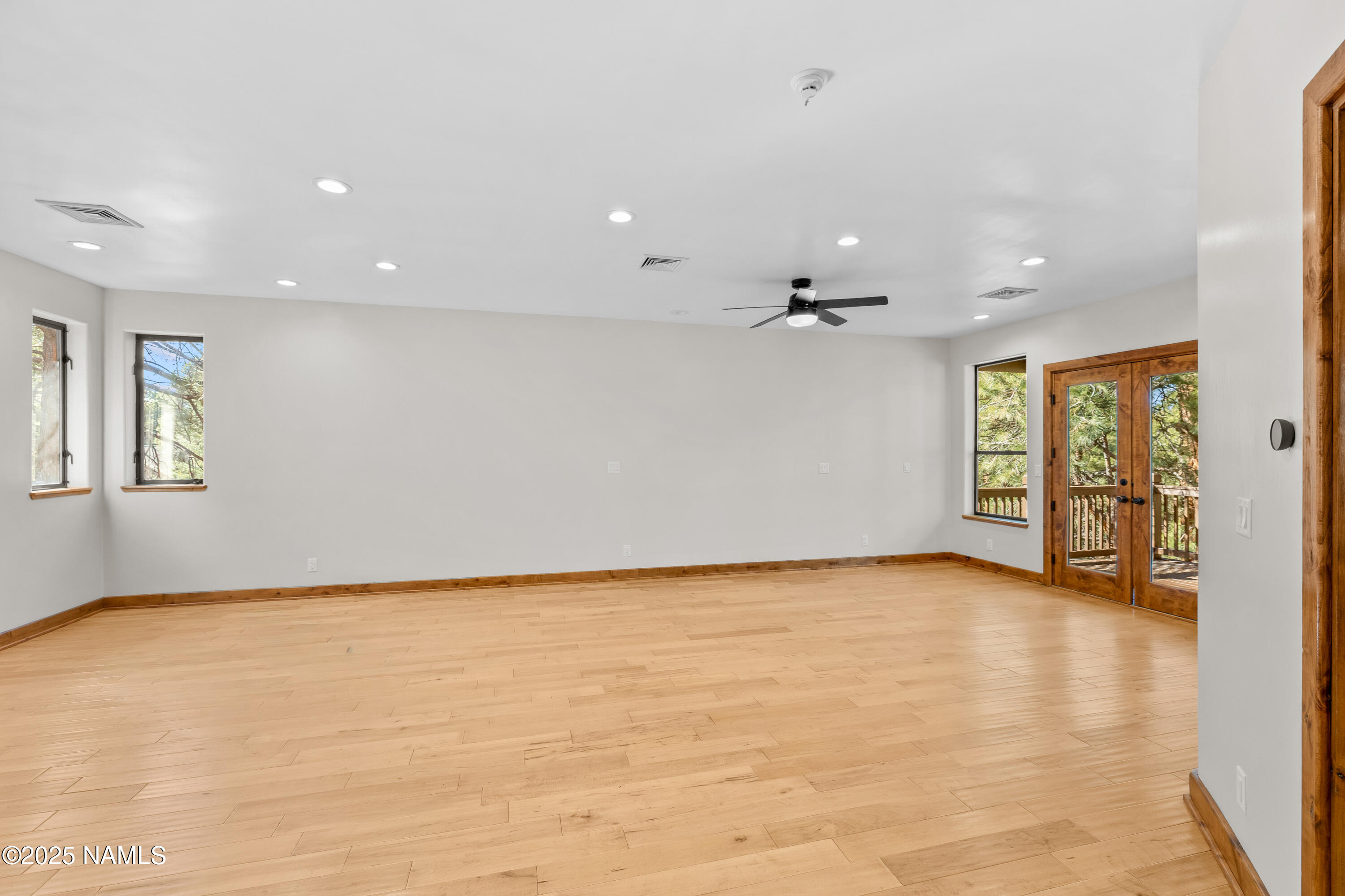 4613 S Bedrock Trail