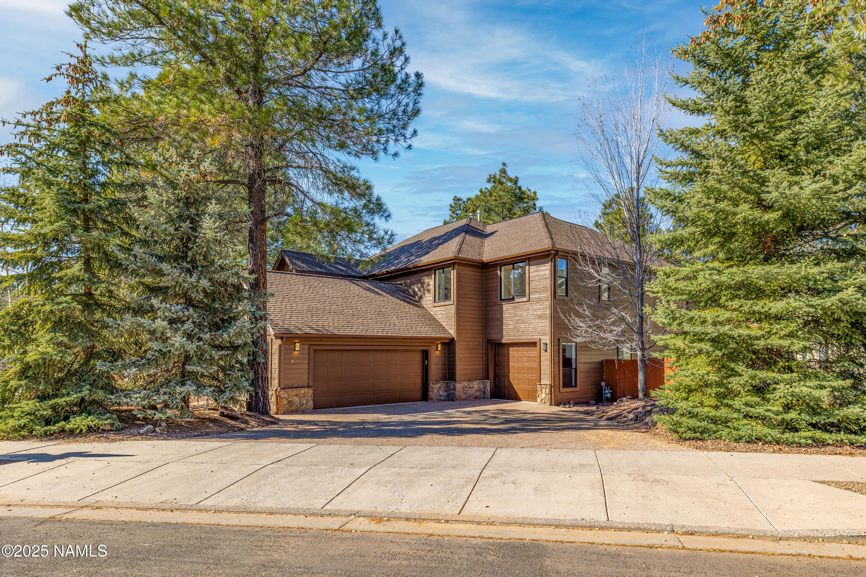 4613 S Bedrock Trail