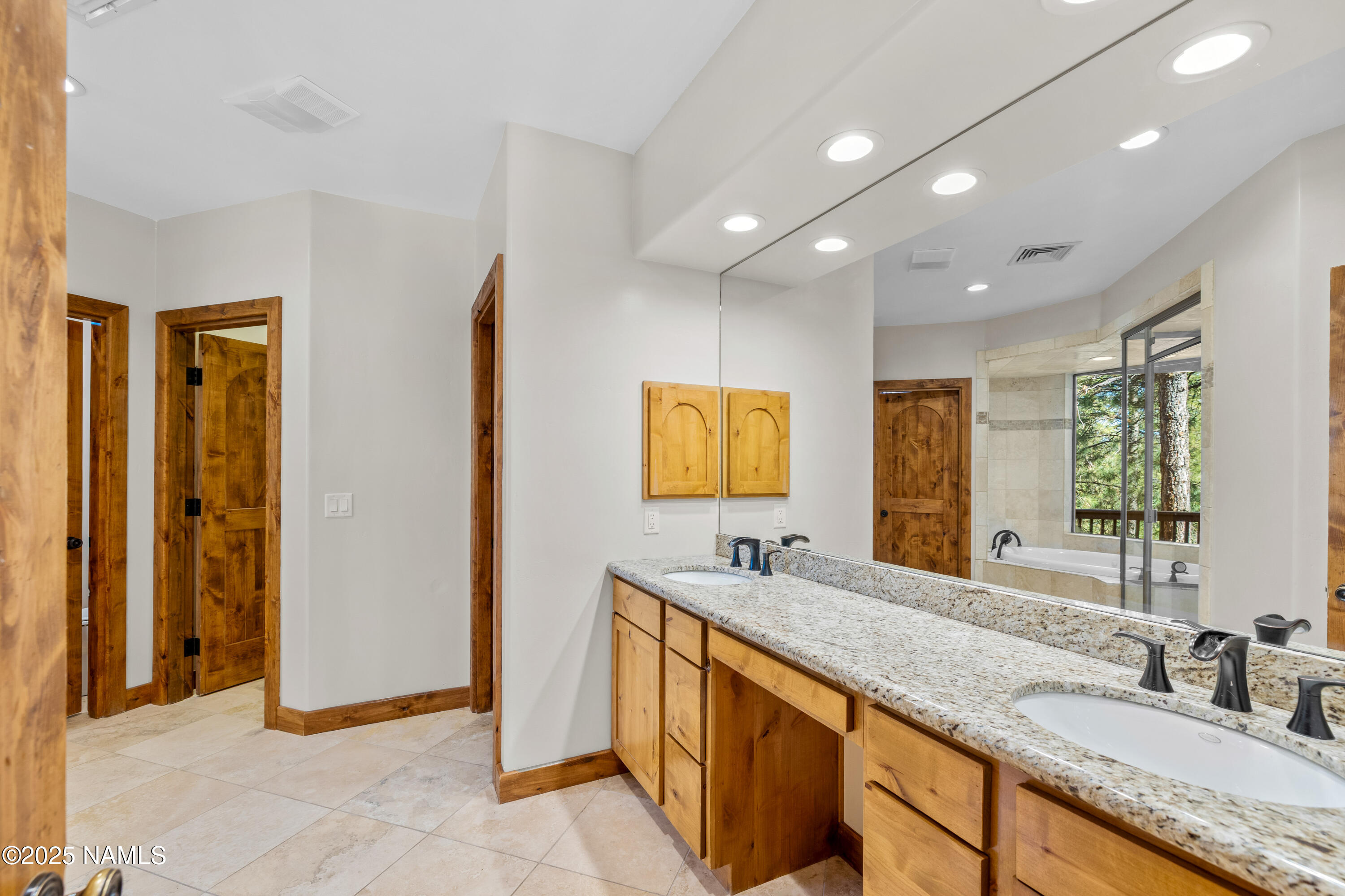 4613 S Bedrock Trail