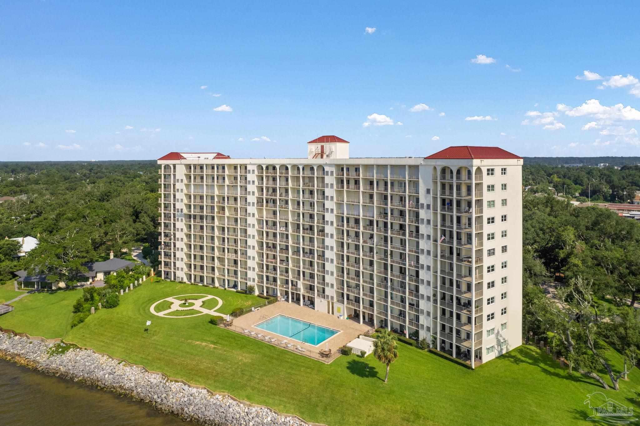 615 Bayshore Dr # 105