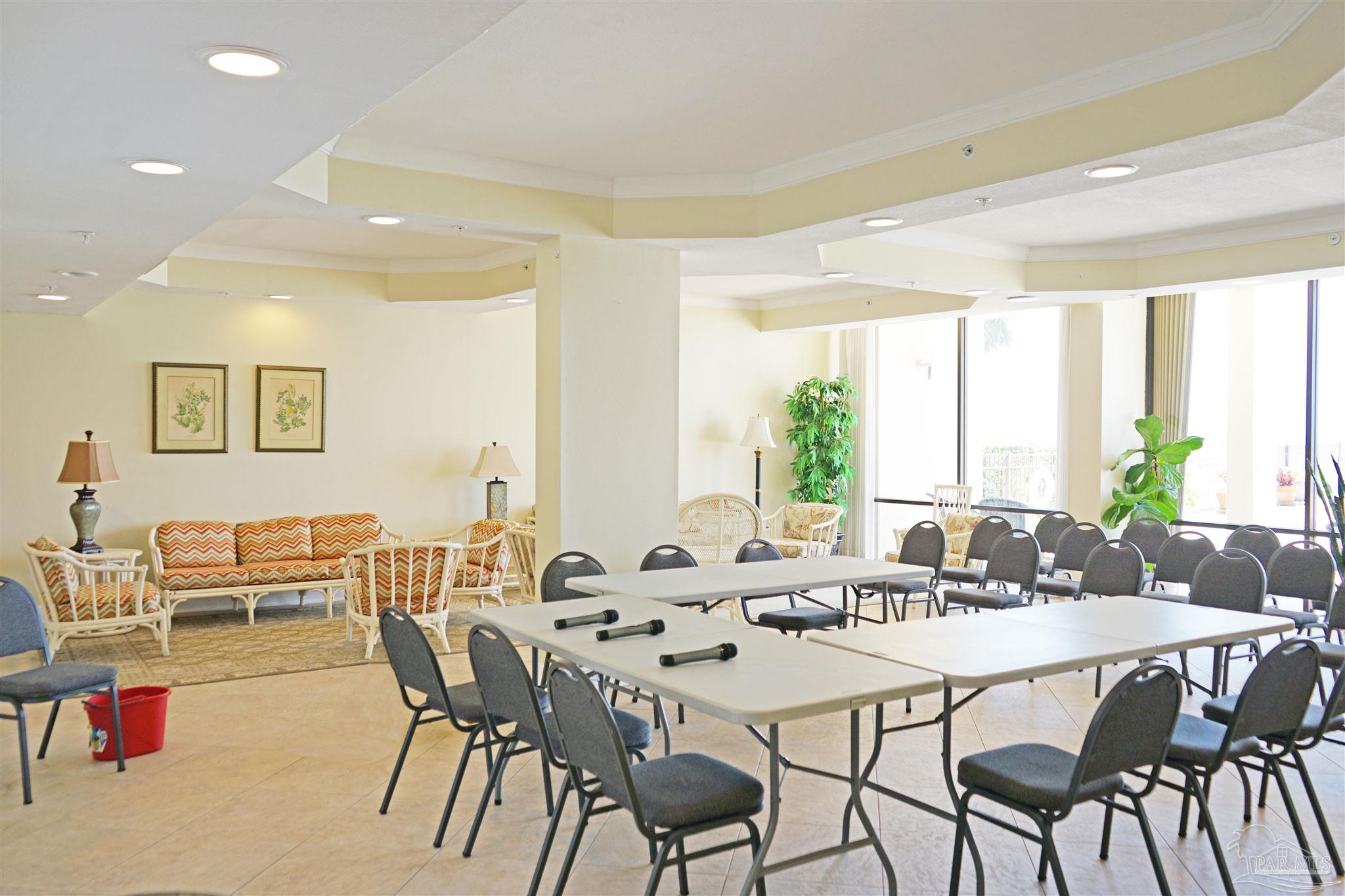 615 Bayshore Dr # 105