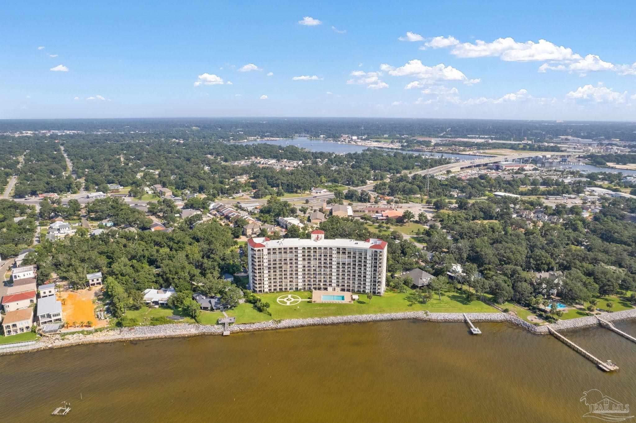 615 Bayshore Dr # 105