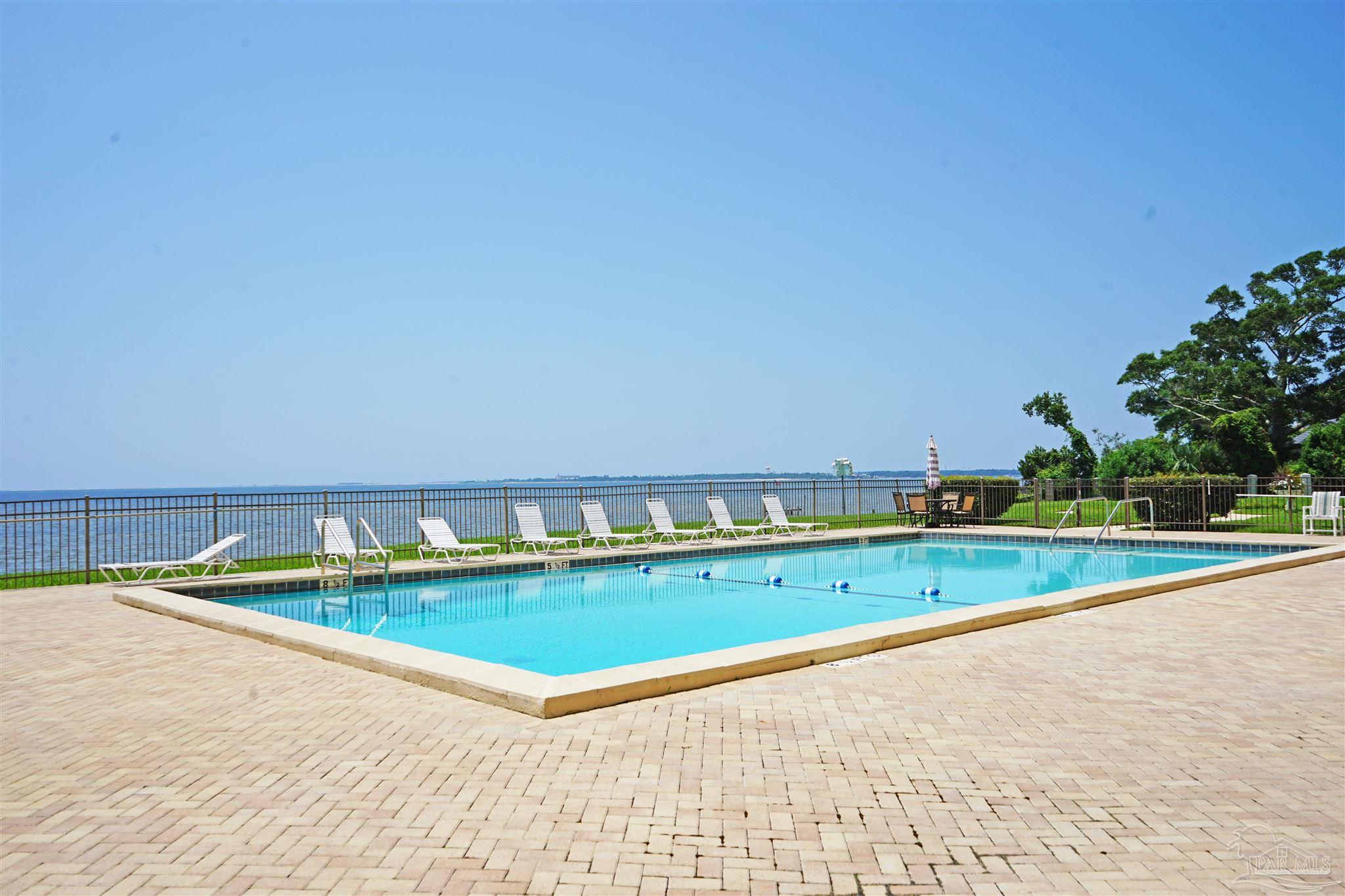 615 Bayshore Dr # 105