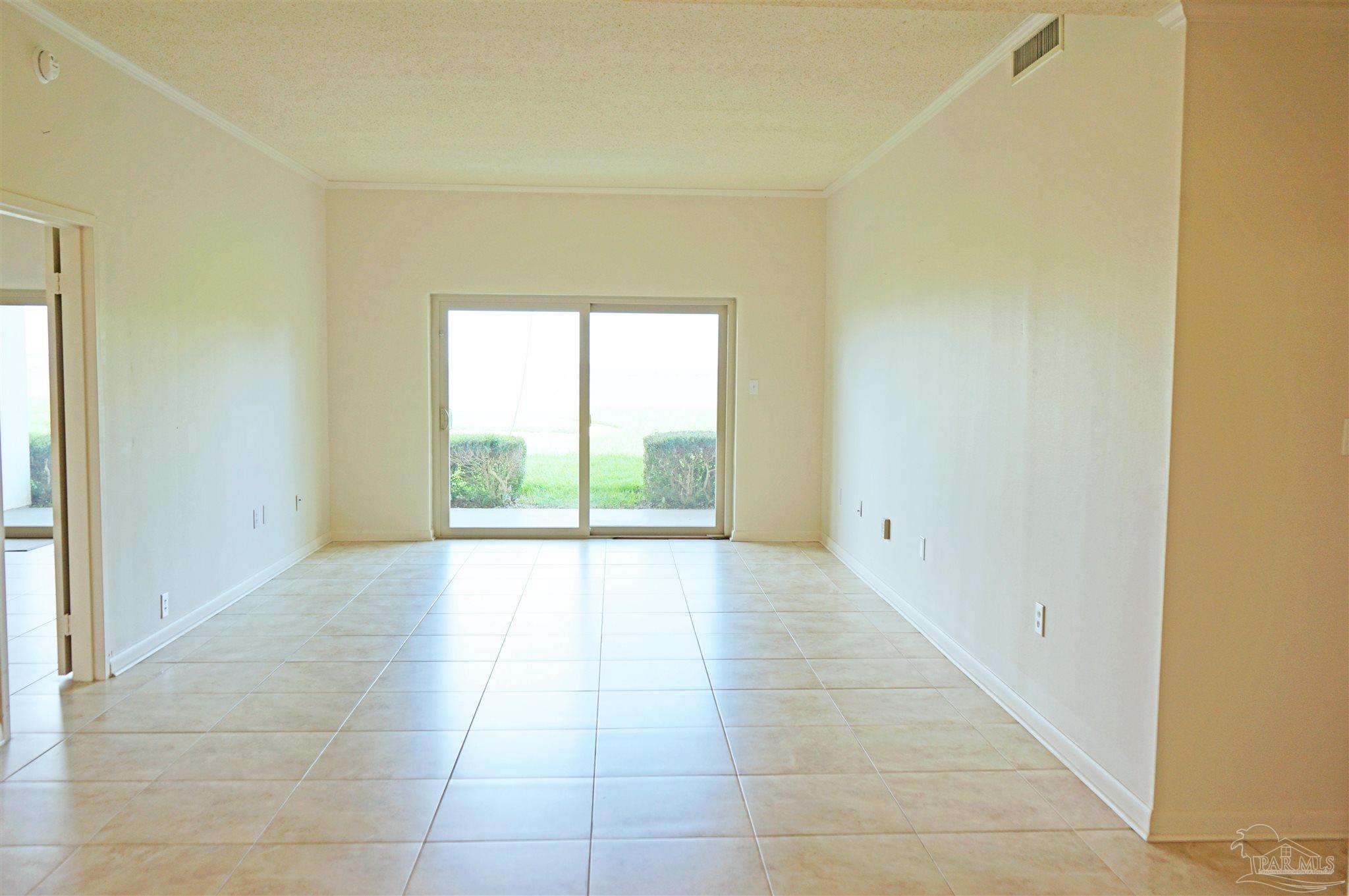 615 Bayshore Dr # 105