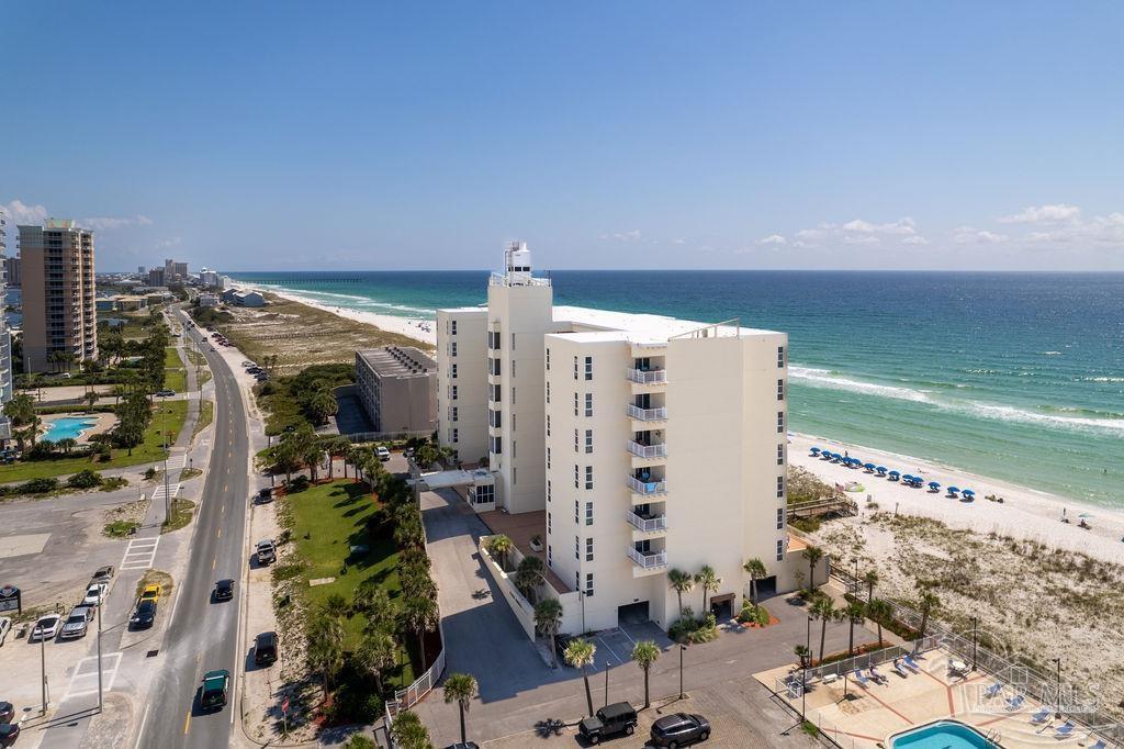 999 Ft Pickens Rd # 202