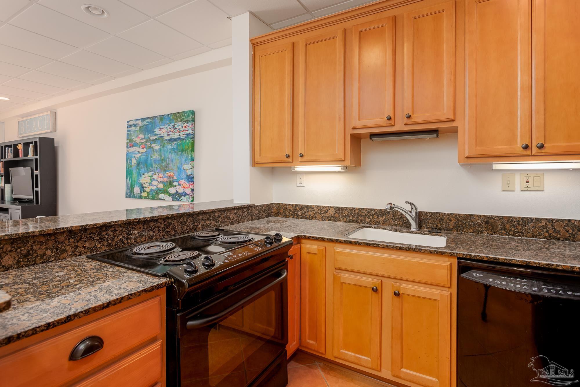 999 Ft Pickens Rd # 202
