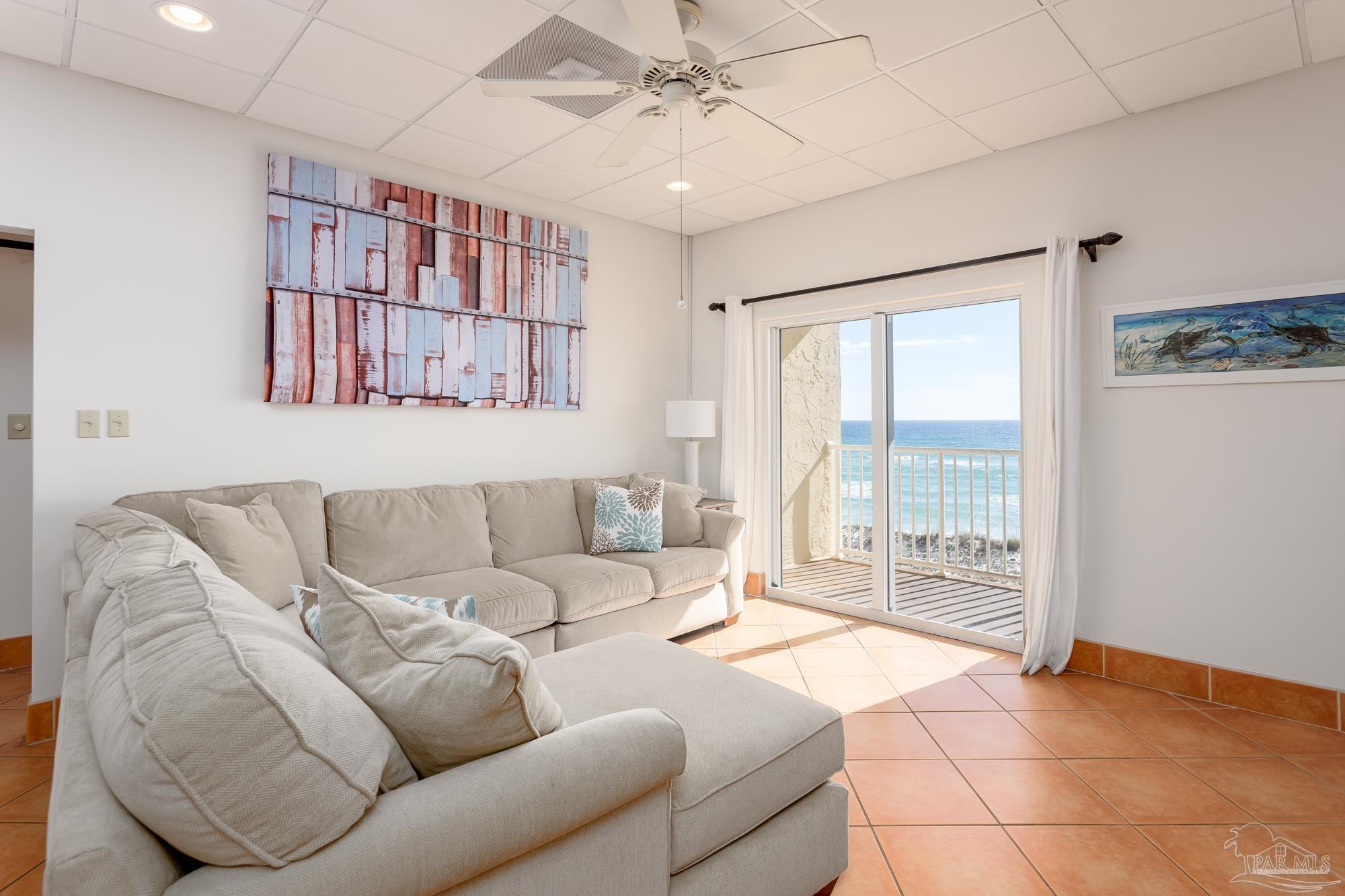 999 Ft Pickens Rd # 202