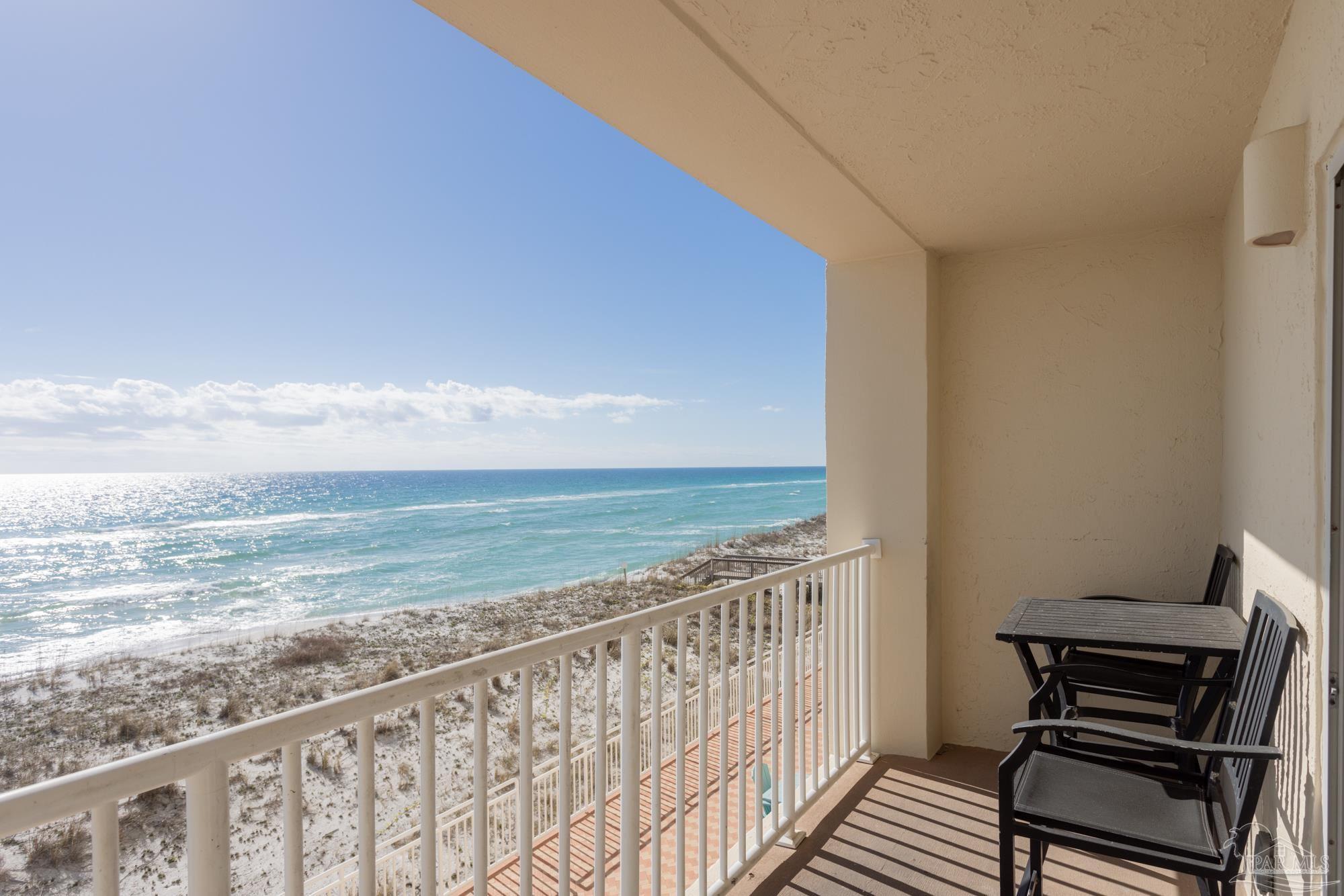 999 Ft Pickens Rd # 202
