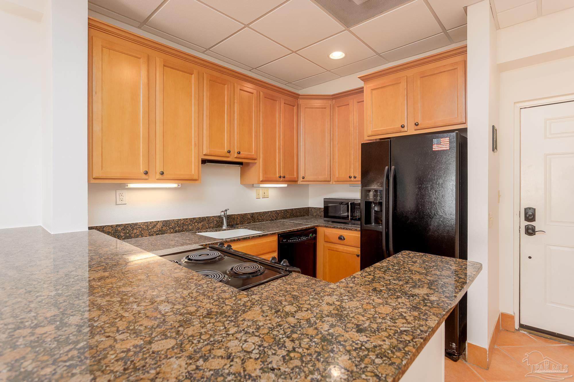 999 Ft Pickens Rd # 202