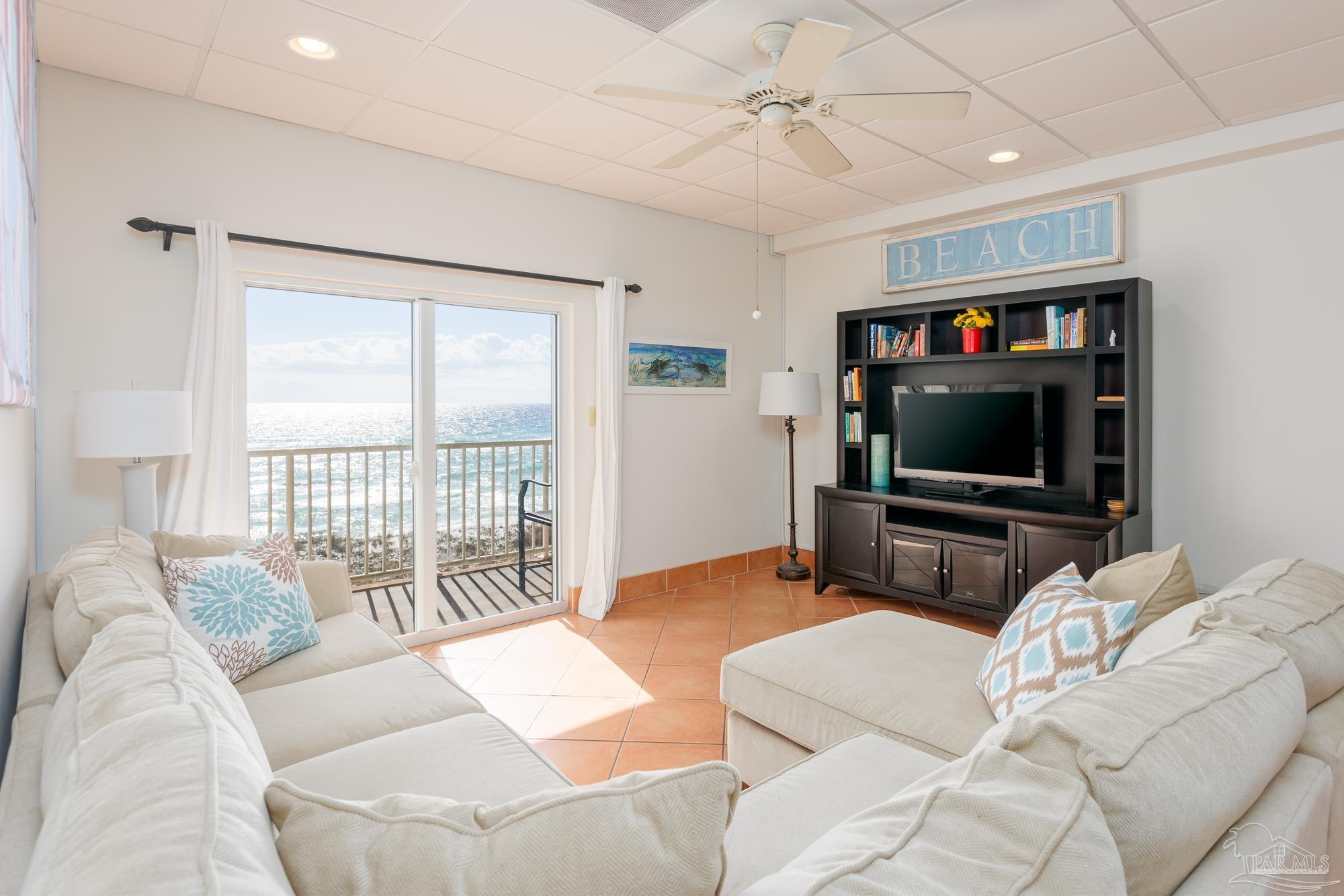 999 Ft Pickens Rd # 202
