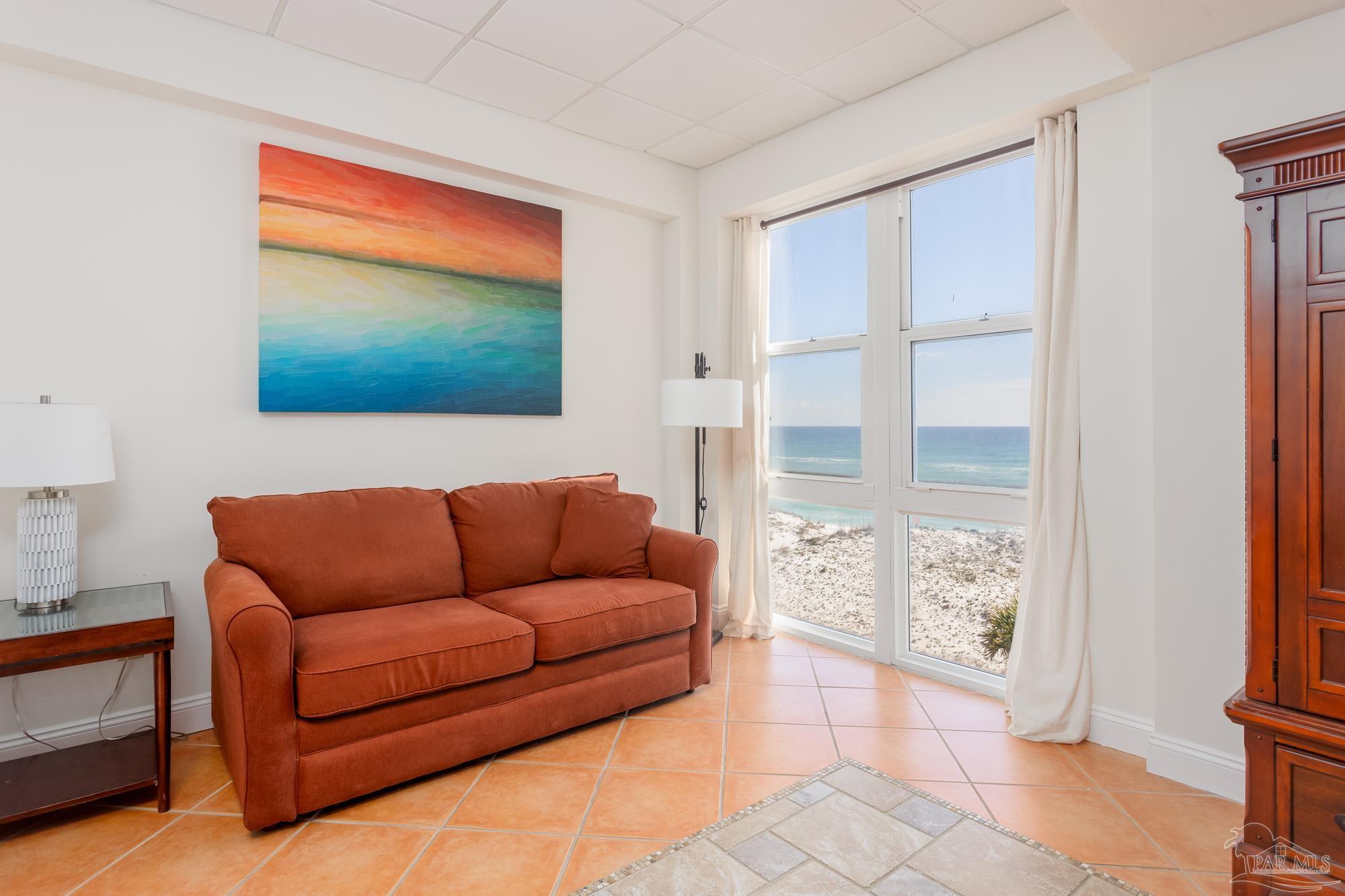 999 Ft Pickens Rd # 202