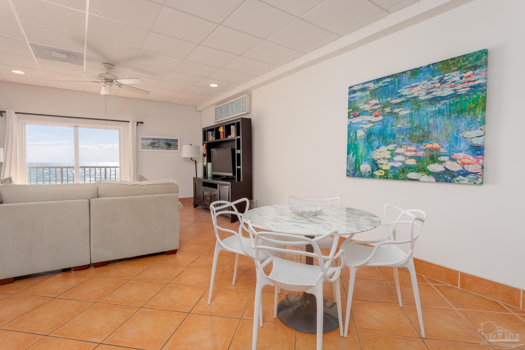 999 Ft Pickens Rd # 202