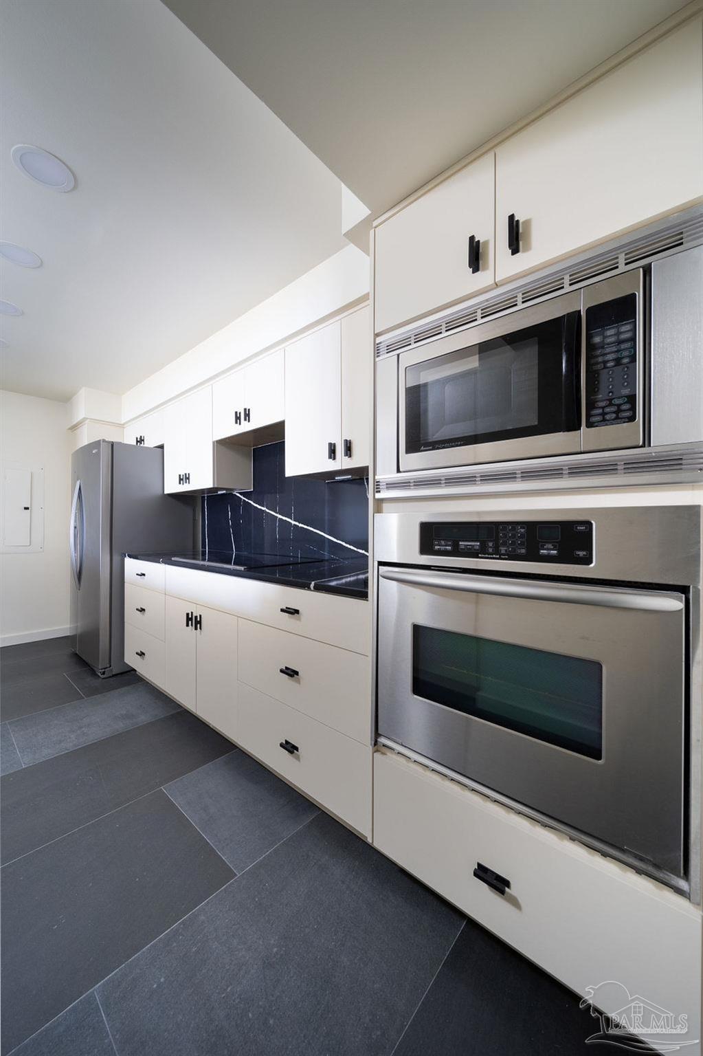 105 Port Royal Way # 105