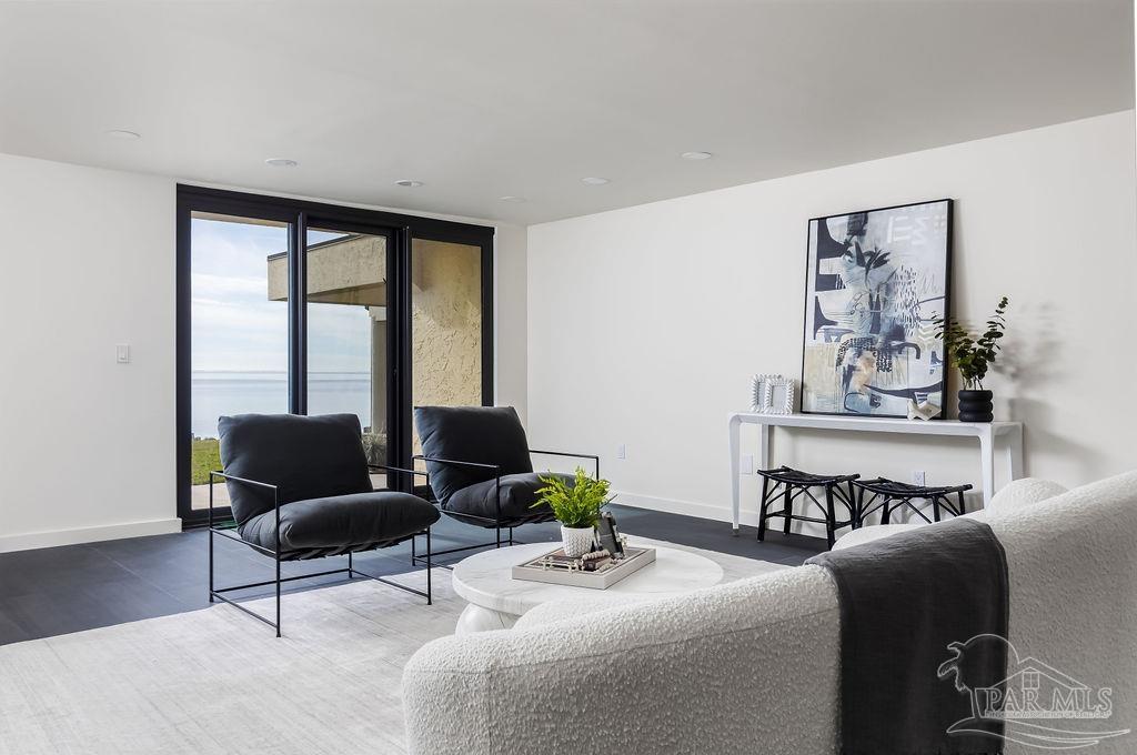 105 Port Royal Way # 105