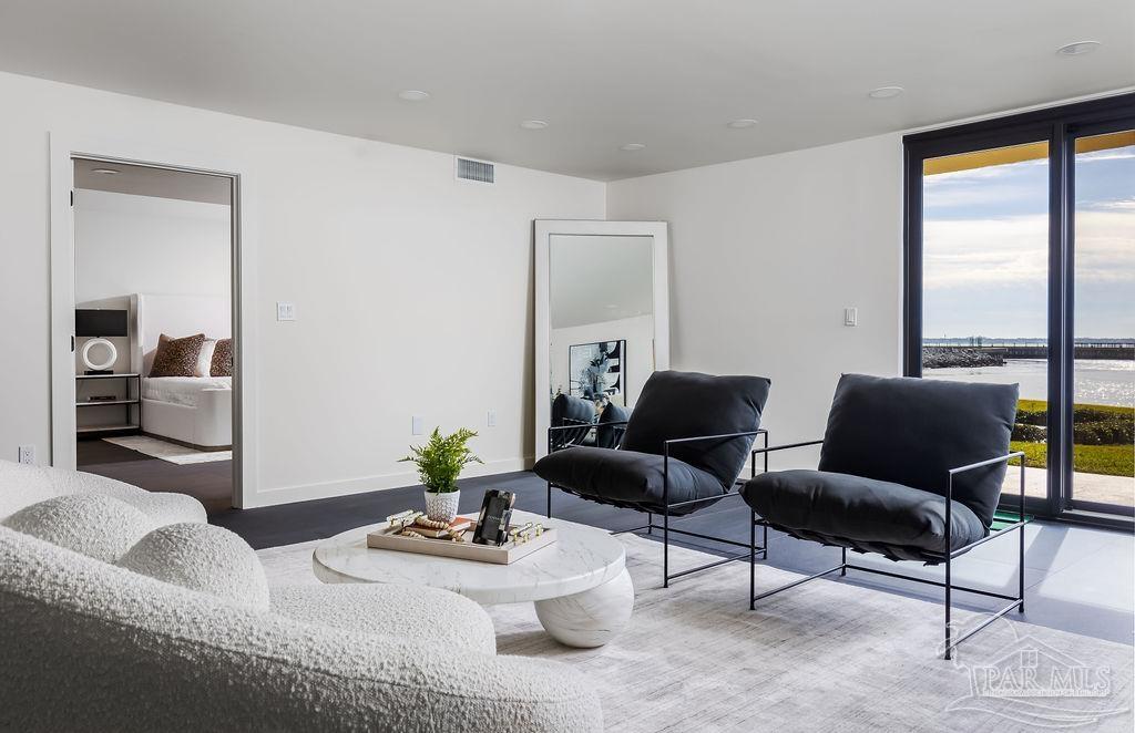 105 Port Royal Way # 105