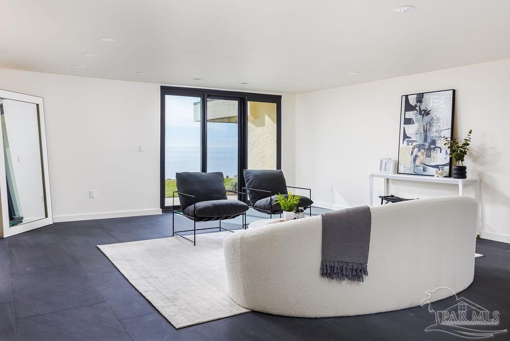 105 Port Royal Way # 105