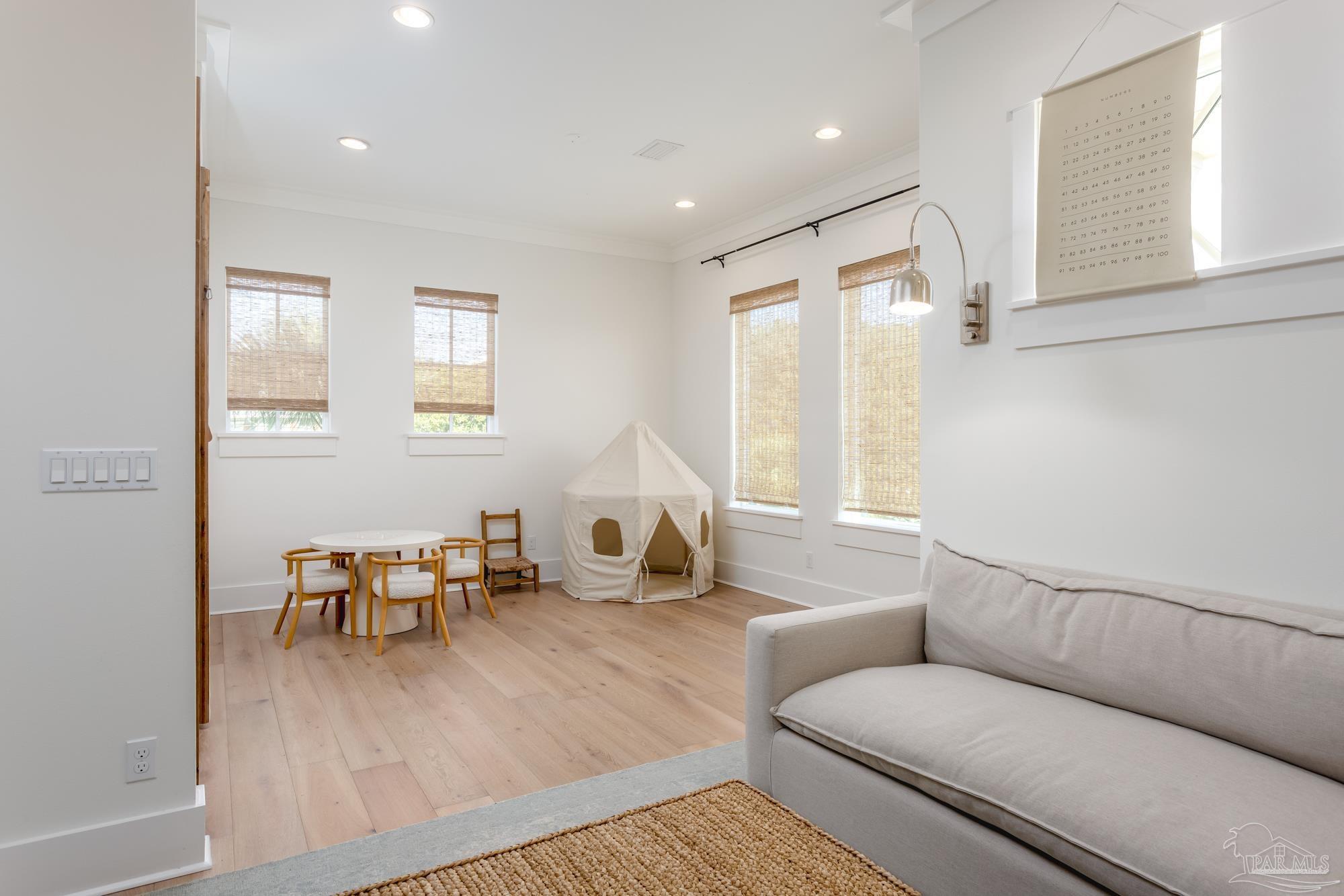 1004 Panferio Dr