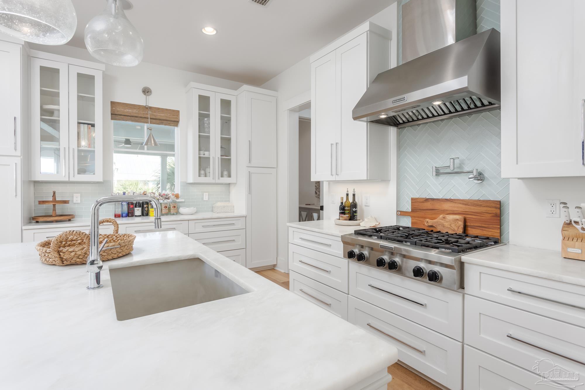 1004 Panferio Dr
