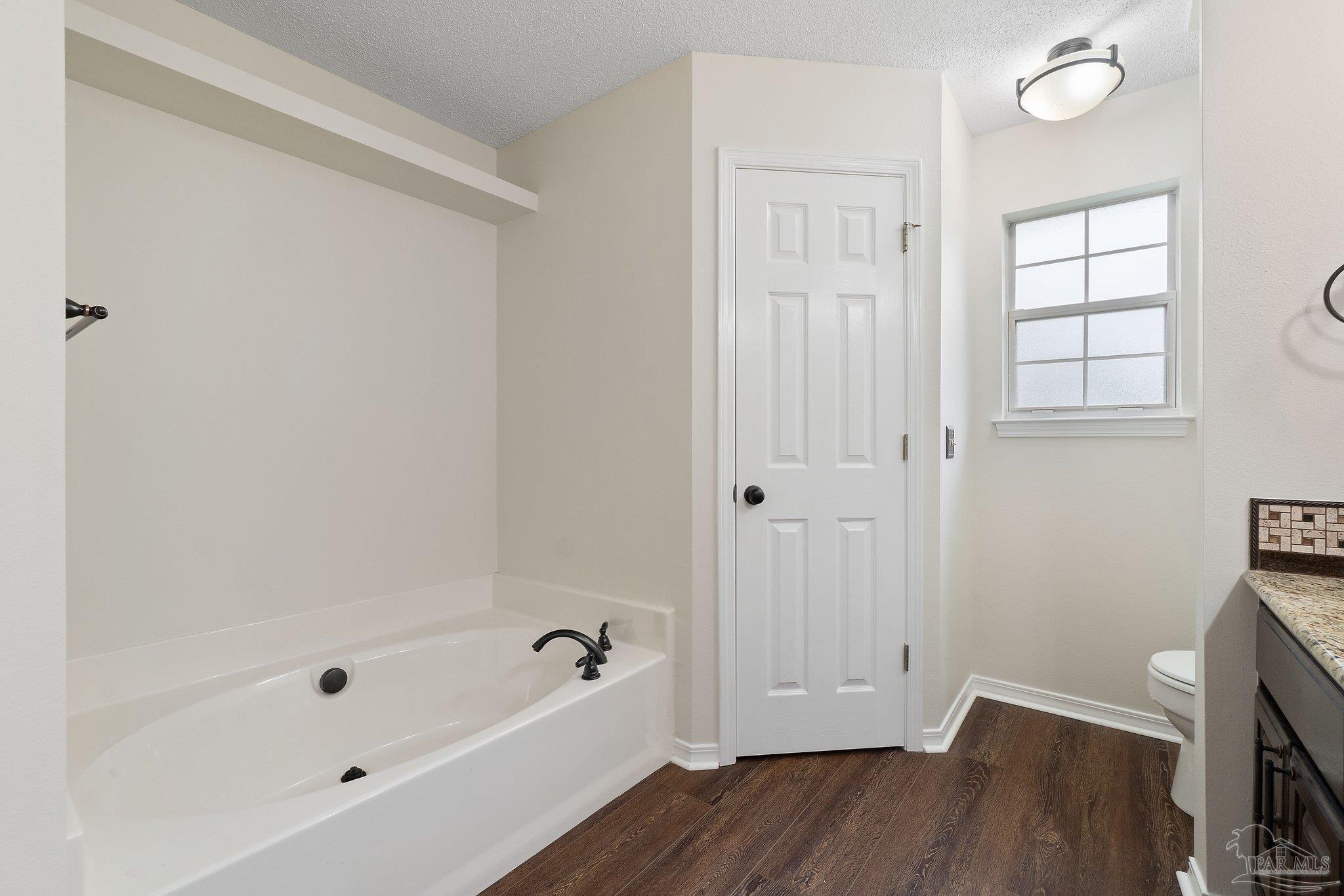 10170 Candlestick Ln