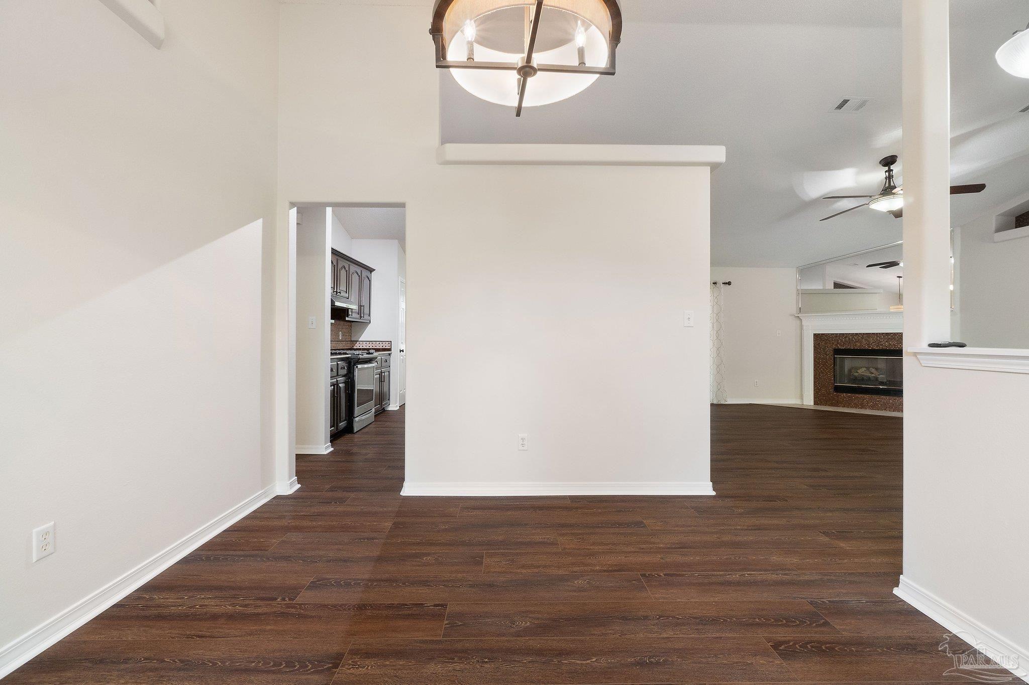 10170 Candlestick Ln