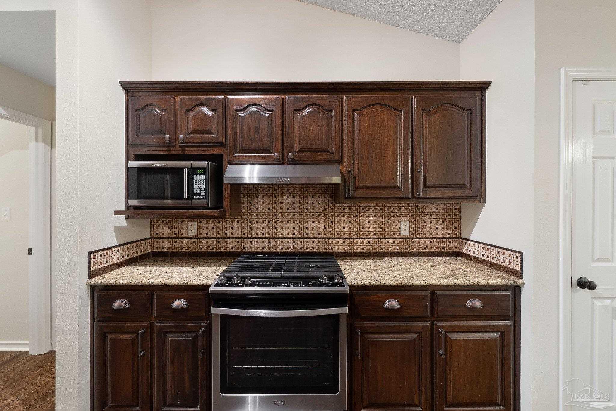 10170 Candlestick Ln