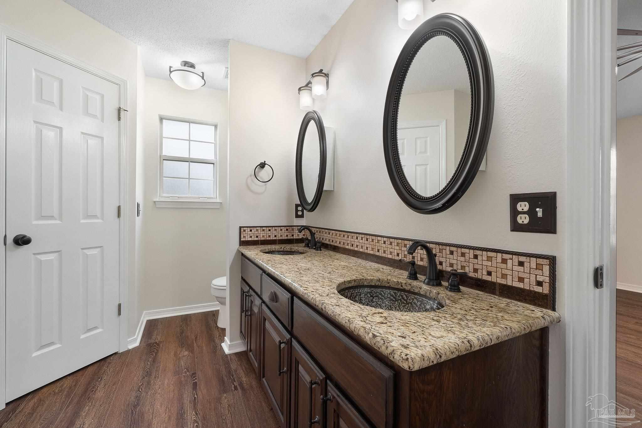 10170 Candlestick Ln